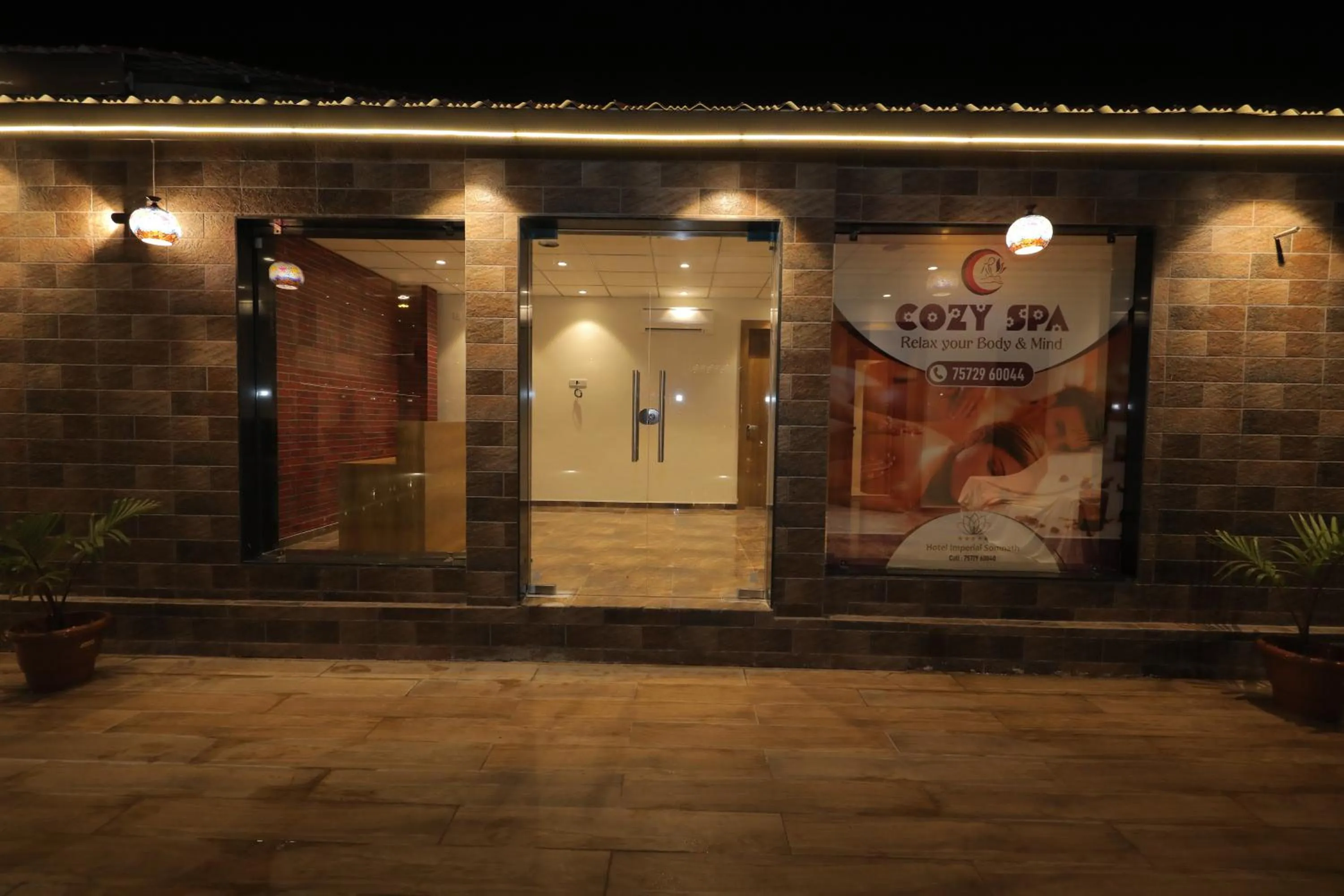 Spa and wellness centre/facilities in Sarovar Portico, Somnath