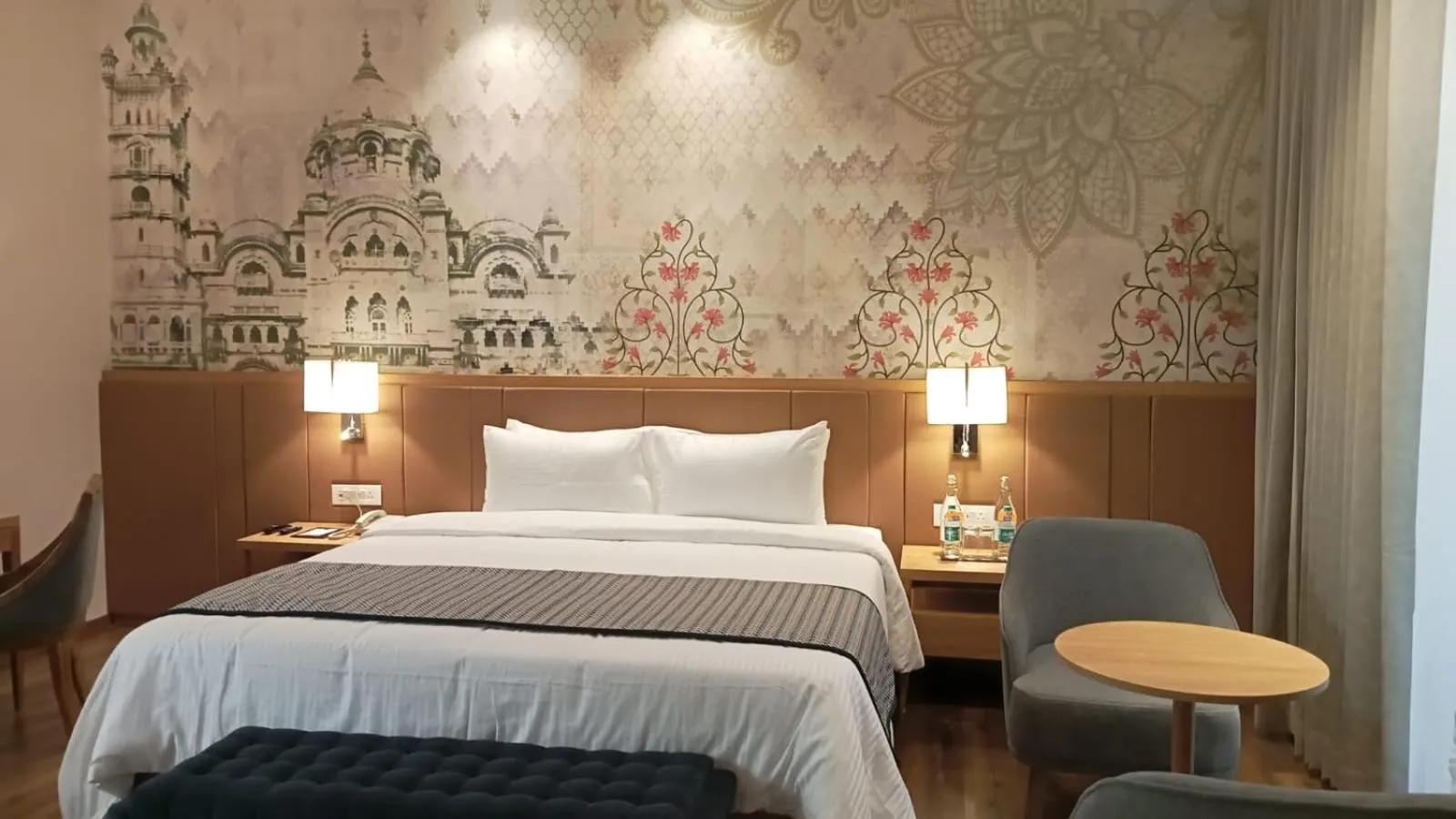 Bed in Sarovar Portico, Somnath