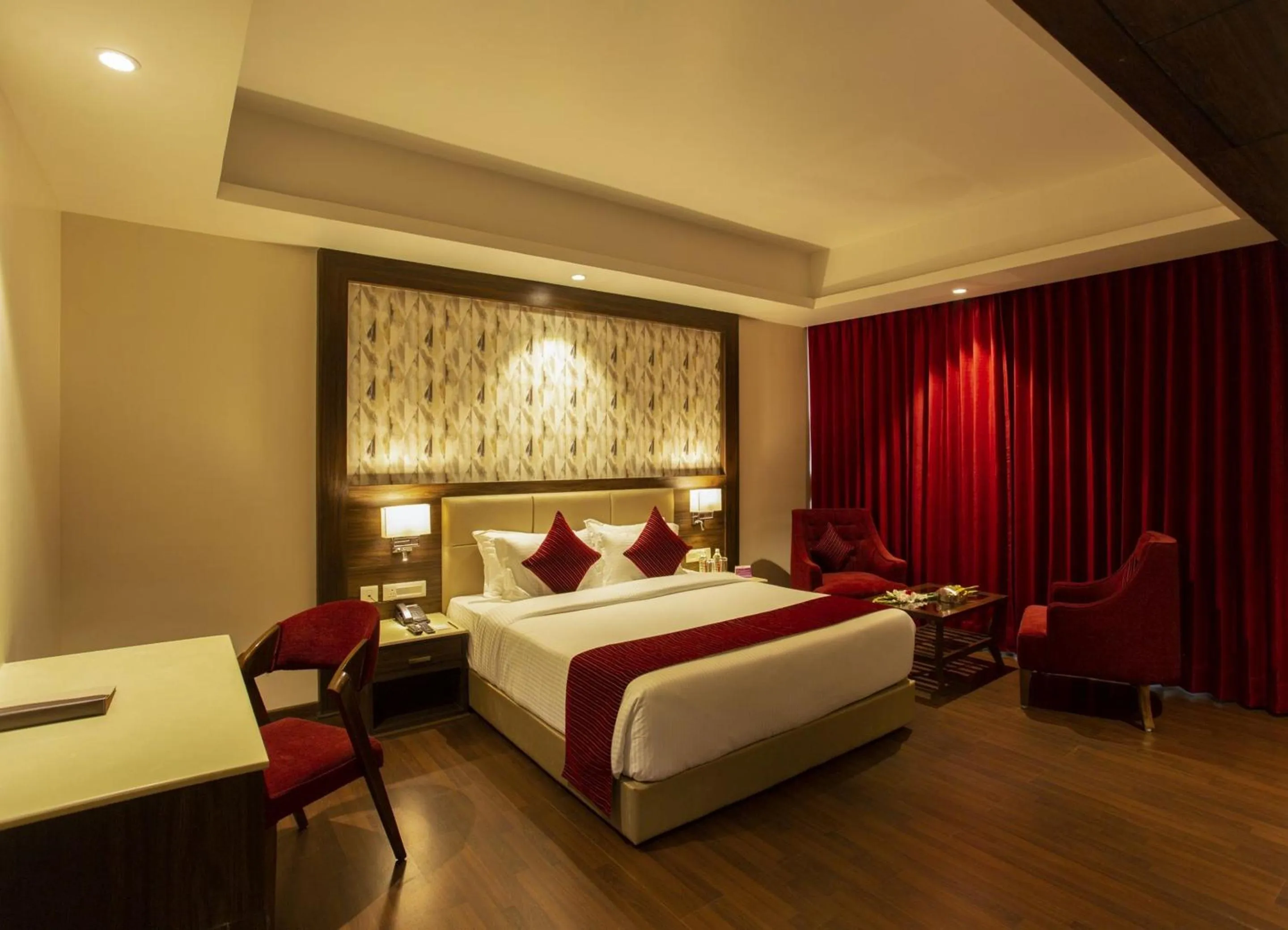Bedroom, Bed in Sarovar Portico, Somnath