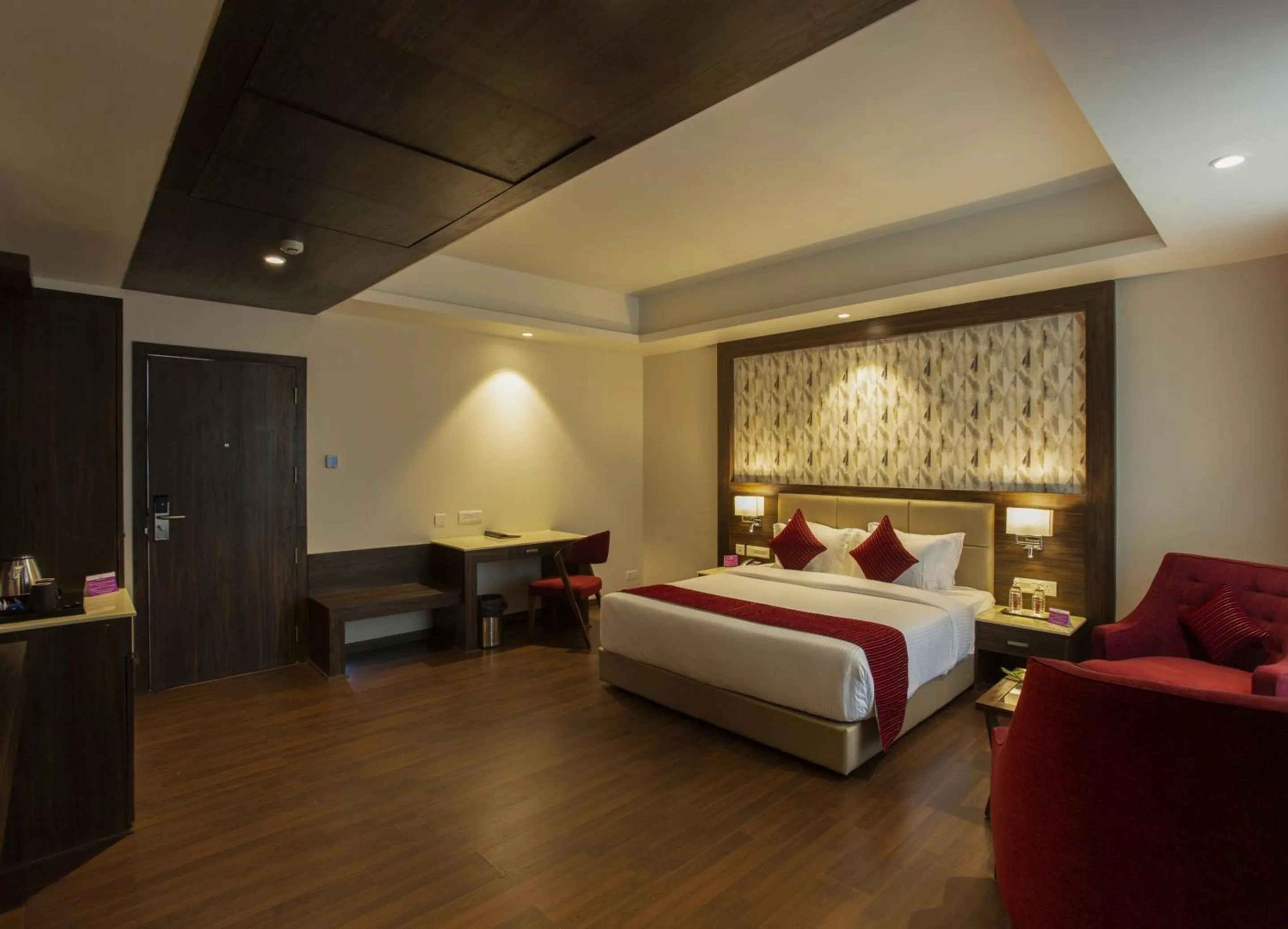 Bedroom, Bed in Sarovar Portico, Somnath