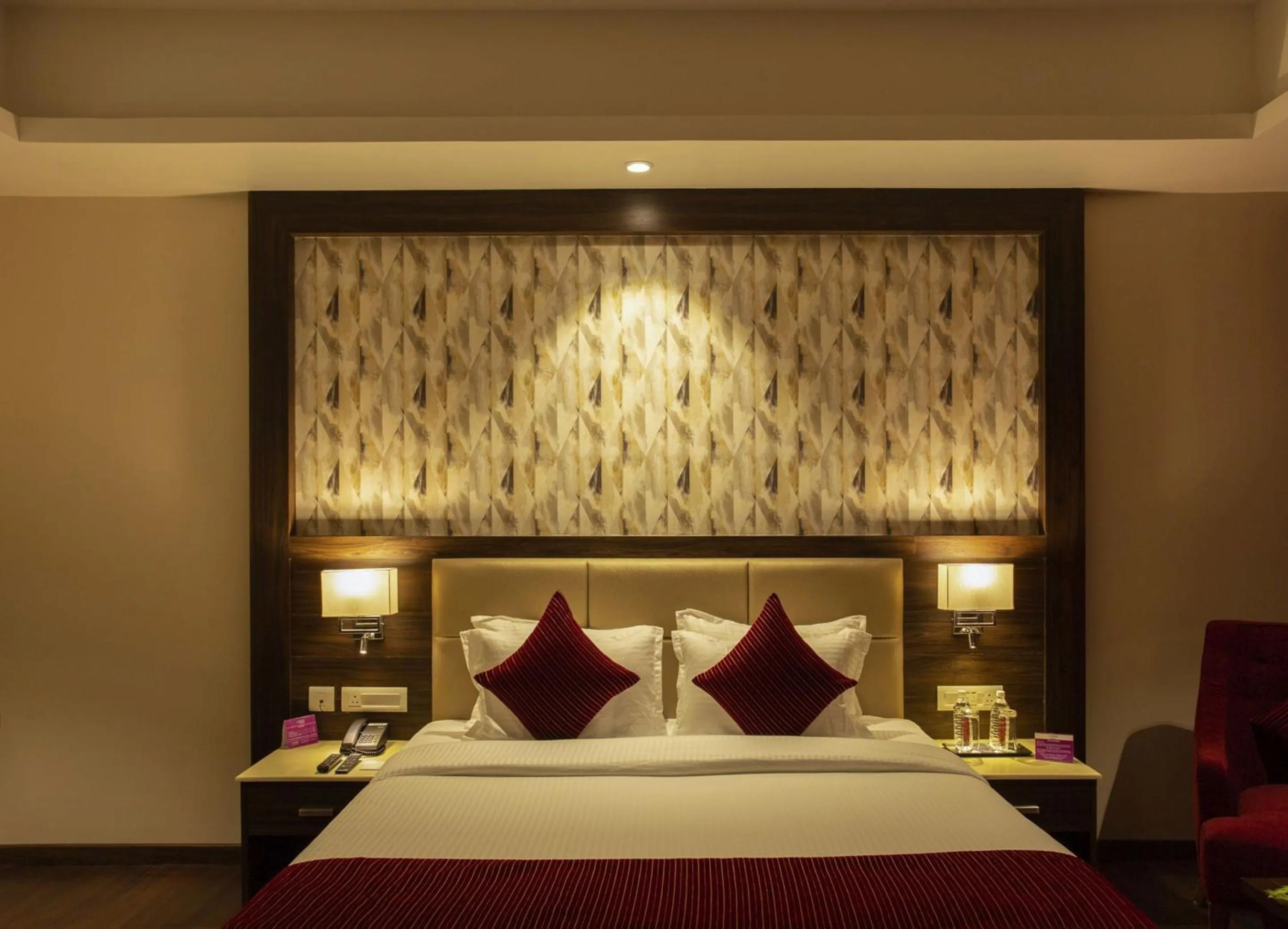 Bedroom, Bed in Sarovar Portico, Somnath