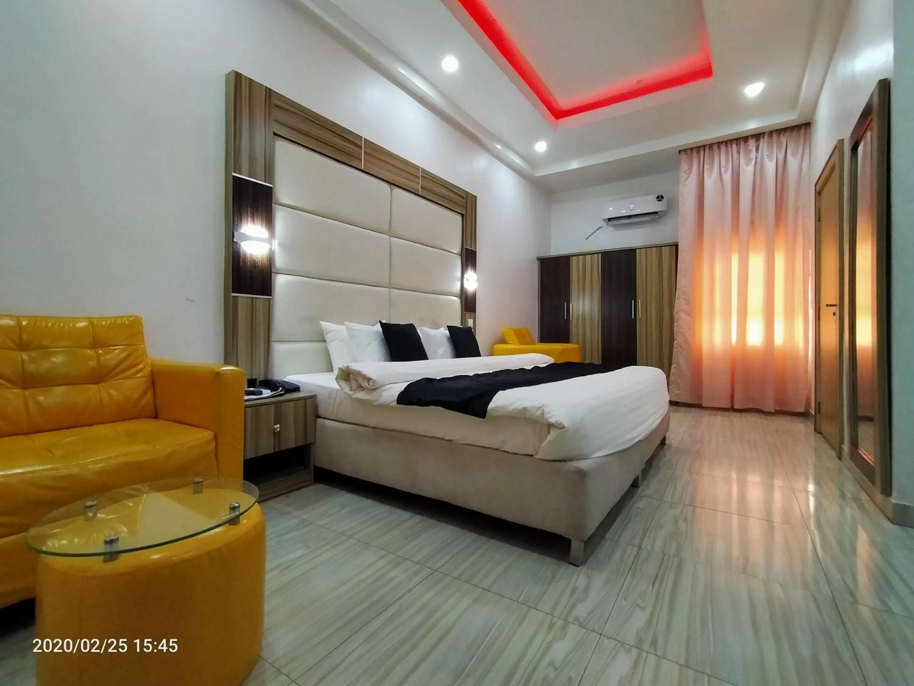 Bed in Dalchifit Suites by Premium Swiss Hospitality