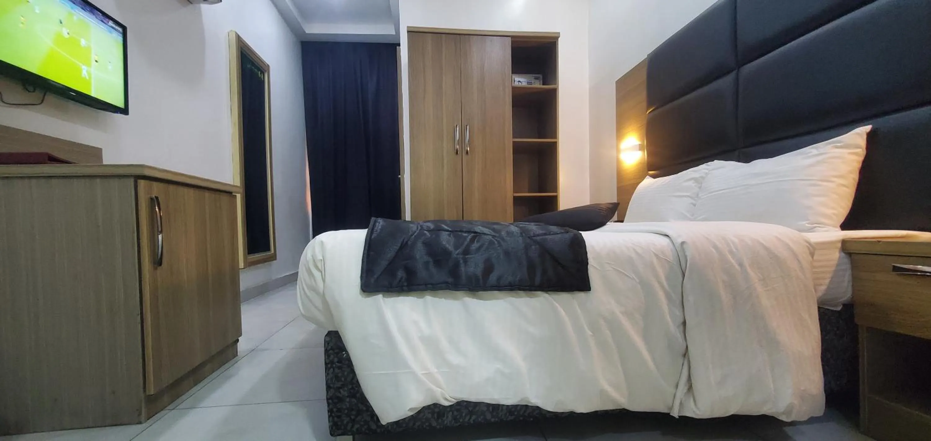 Bed in Dalchifit Suites by Premium Swiss Hospitality