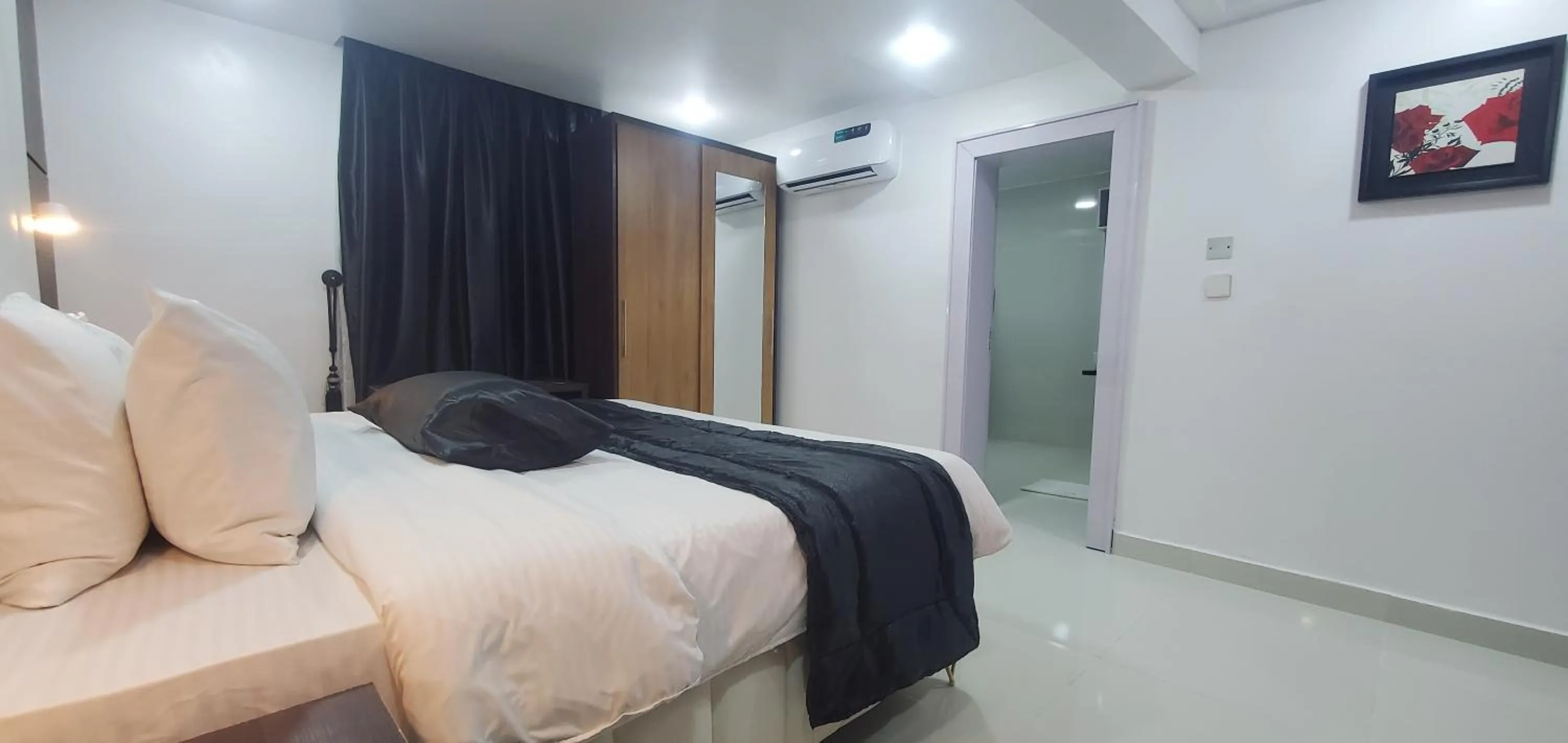 Bed in Dalchifit Suites by Premium Swiss Hospitality