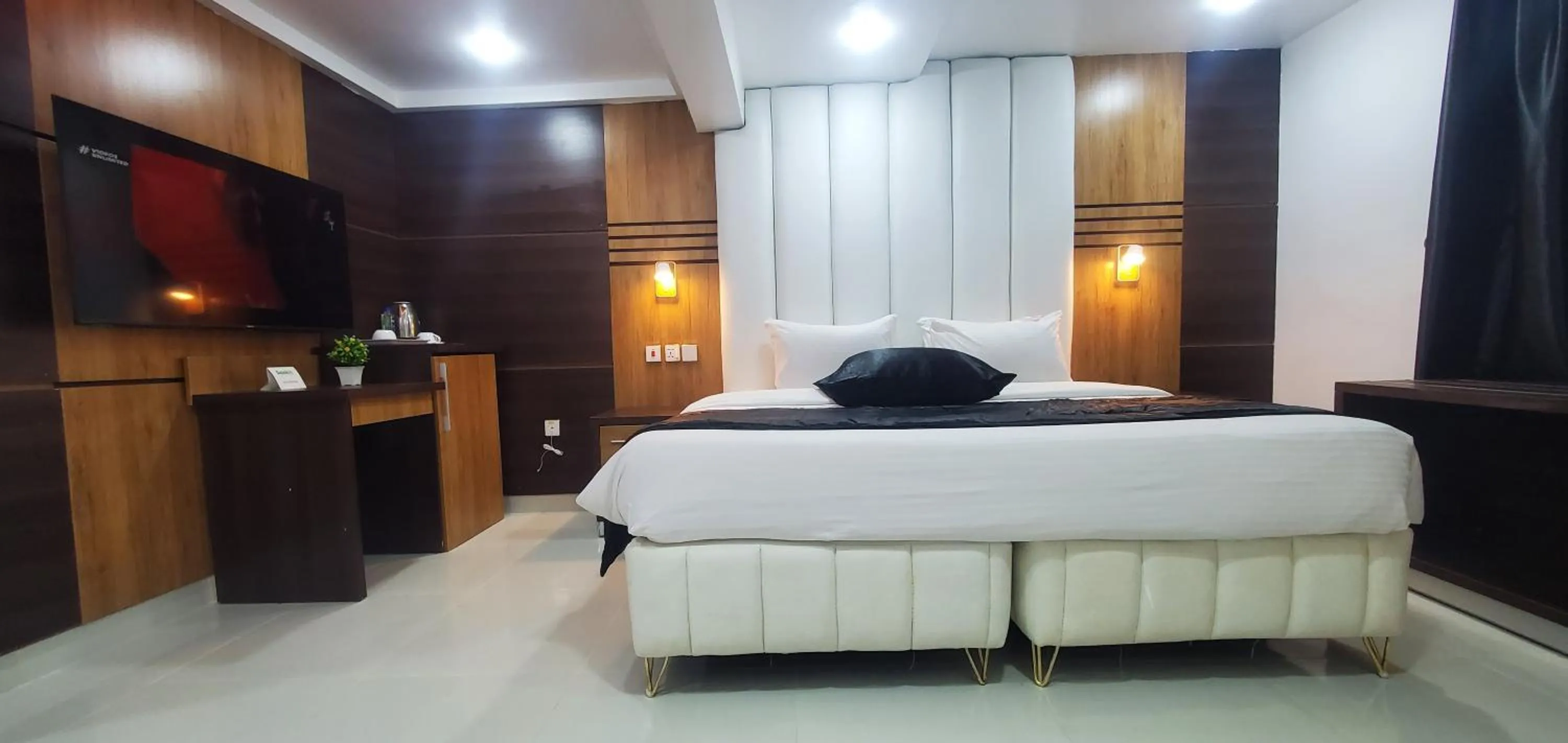 Bed in Dalchifit Suites by Premium Swiss Hospitality