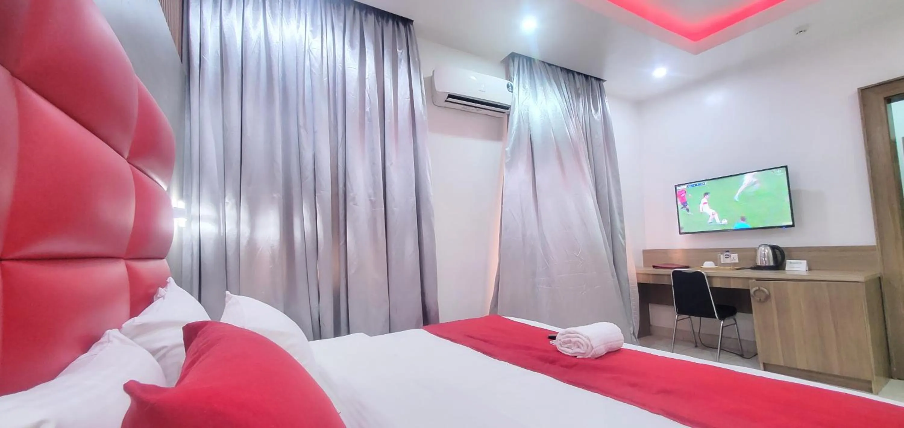 Bed in Dalchifit Suites by Premium Swiss Hospitality