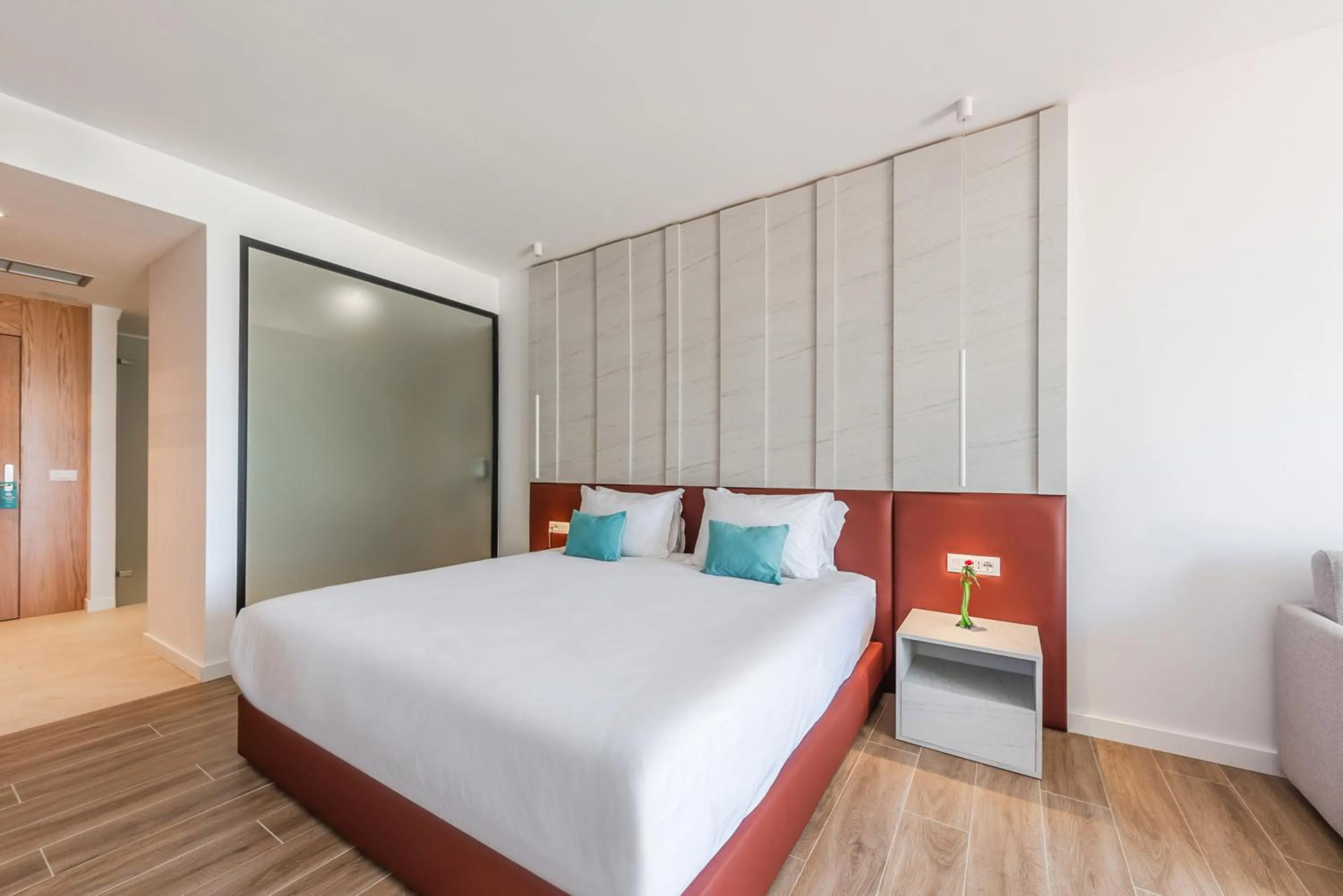 Bed in Sol Tropikal Durrës