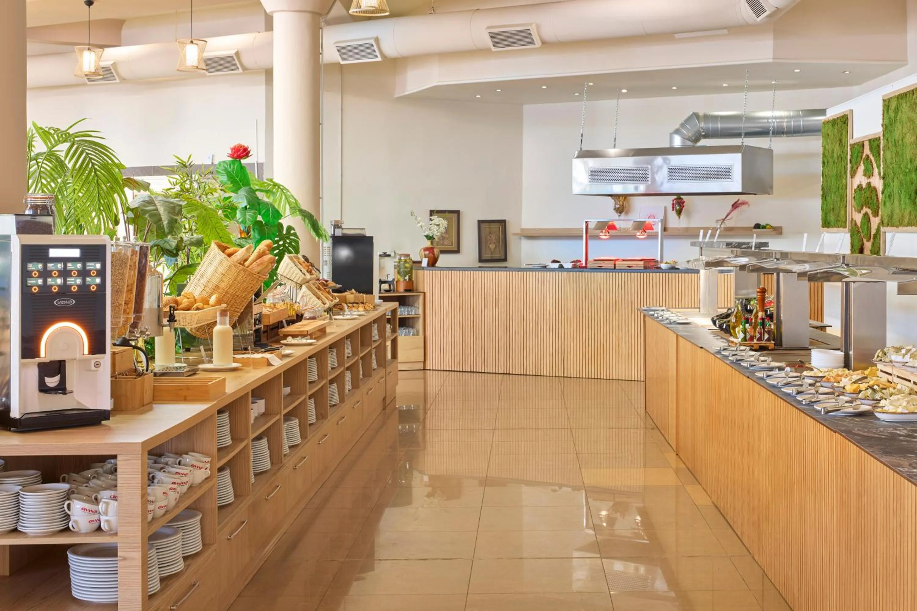 Restaurant/places to eat in Sol Tropikal Durrës