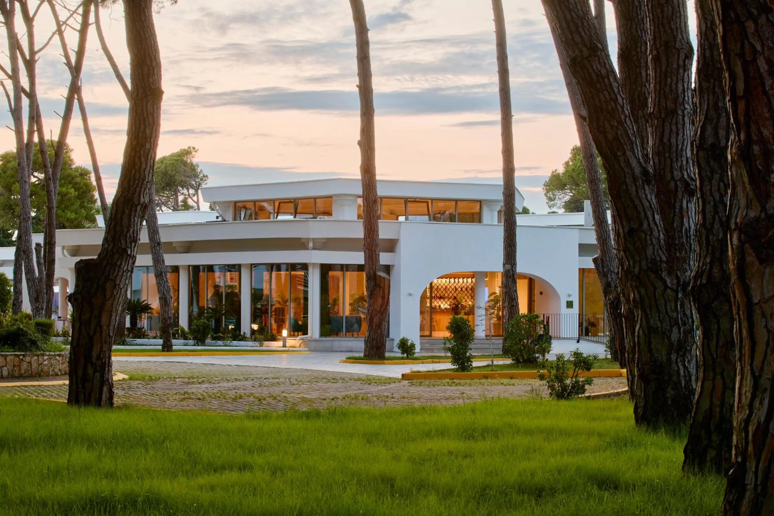 Property building in Sol Tropikal Durrës