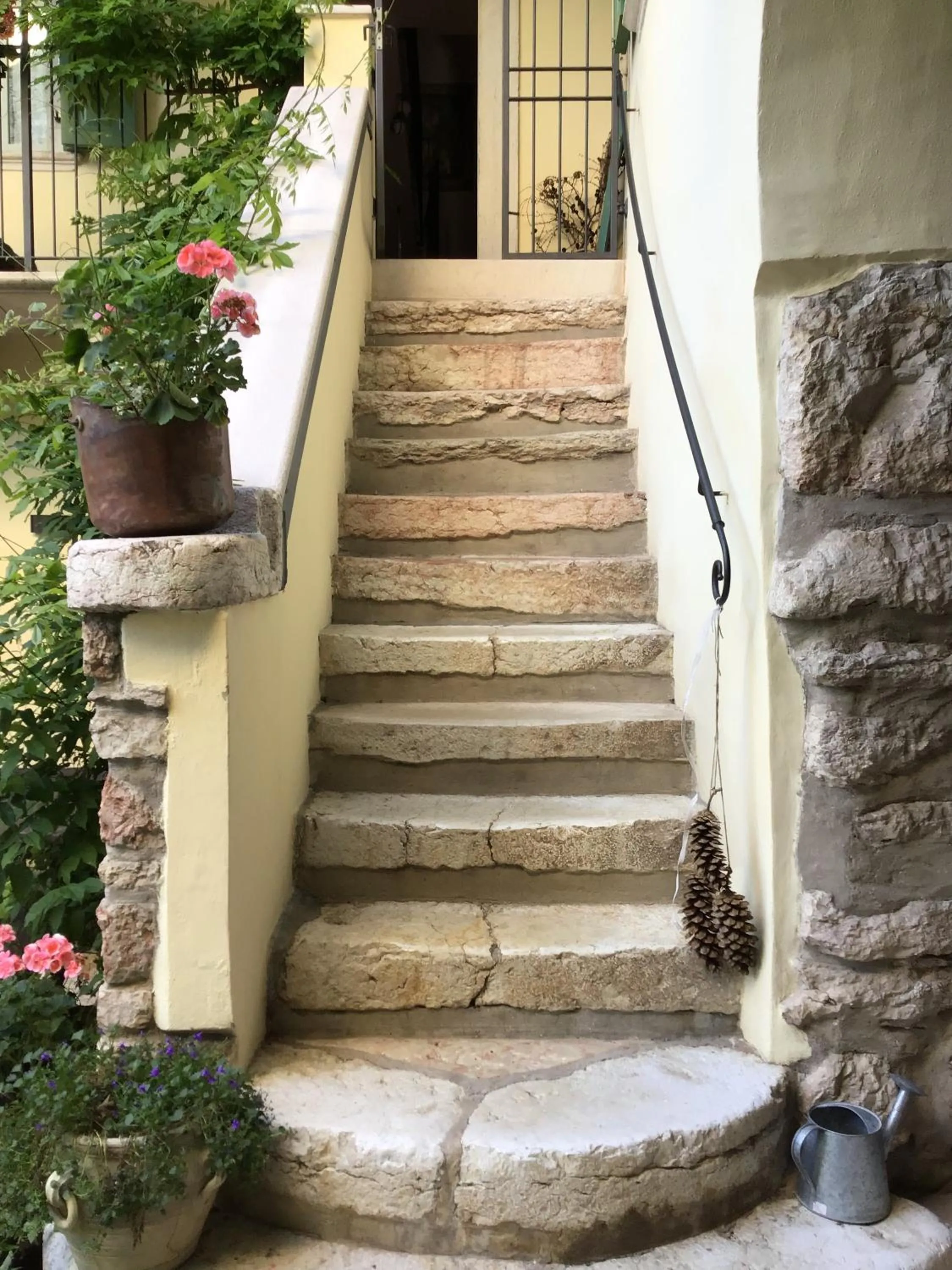 Property building in Villa Monica