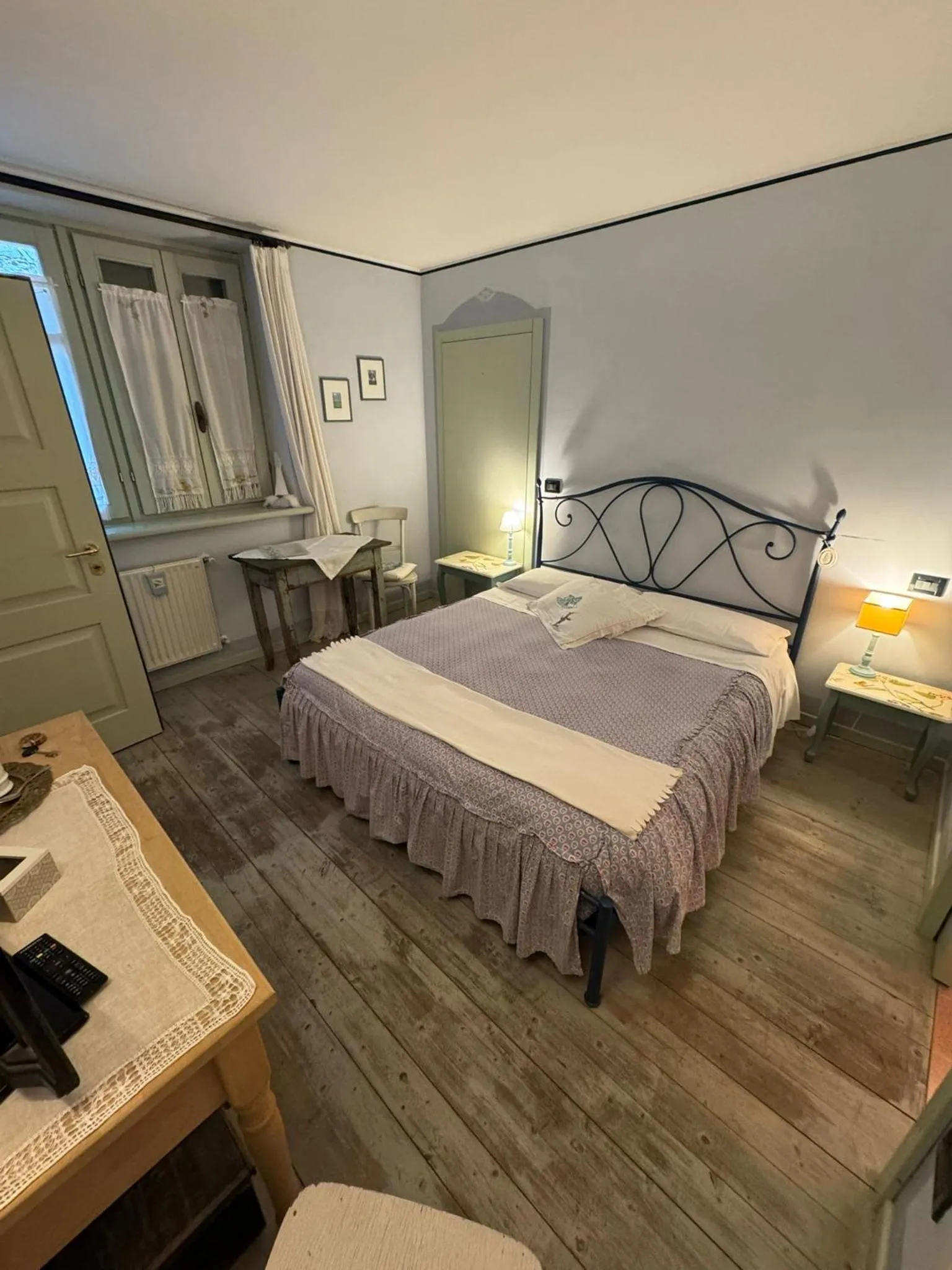 Photo of the whole room, Bed in Villa Monica