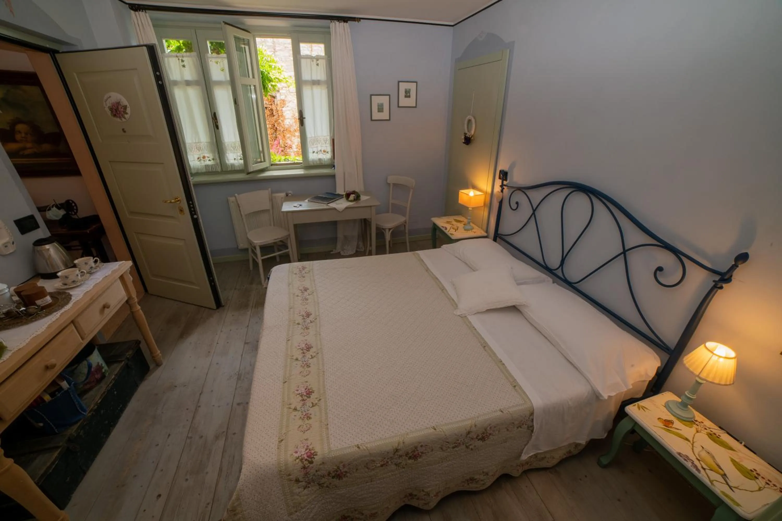 Photo of the whole room, Bed in Villa Monica