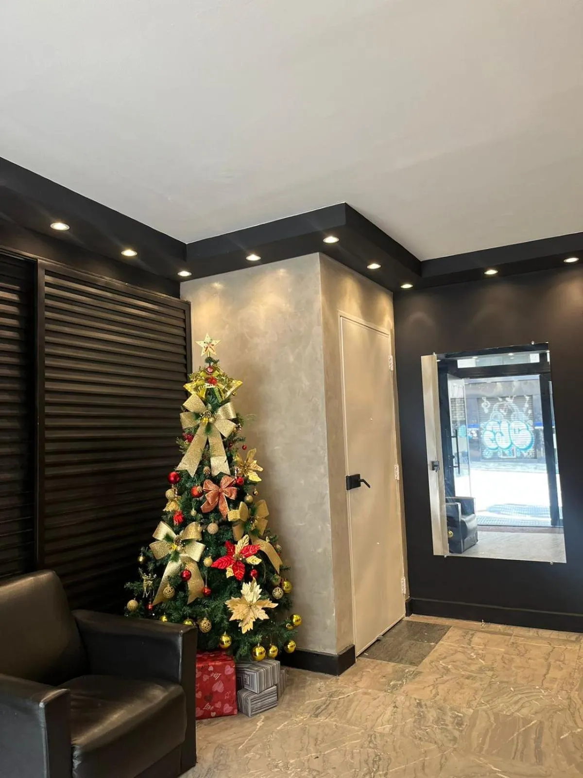 Lobby or reception in Hotel Neon - próximo a 25 de março, Bom Retiro e Brás, á 2min do mirante Sampa SKY e pista de skate Anhangabaú