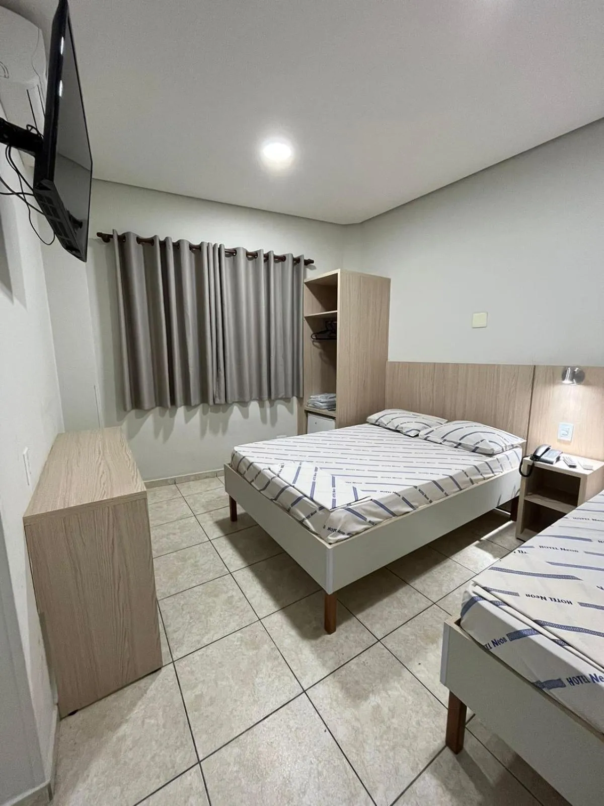 Photo of the whole room in Hotel Neon - próximo a 25 de março, Bom Retiro e Brás, á 2min do mirante Sampa SKY e pista de skate Anhangabaú