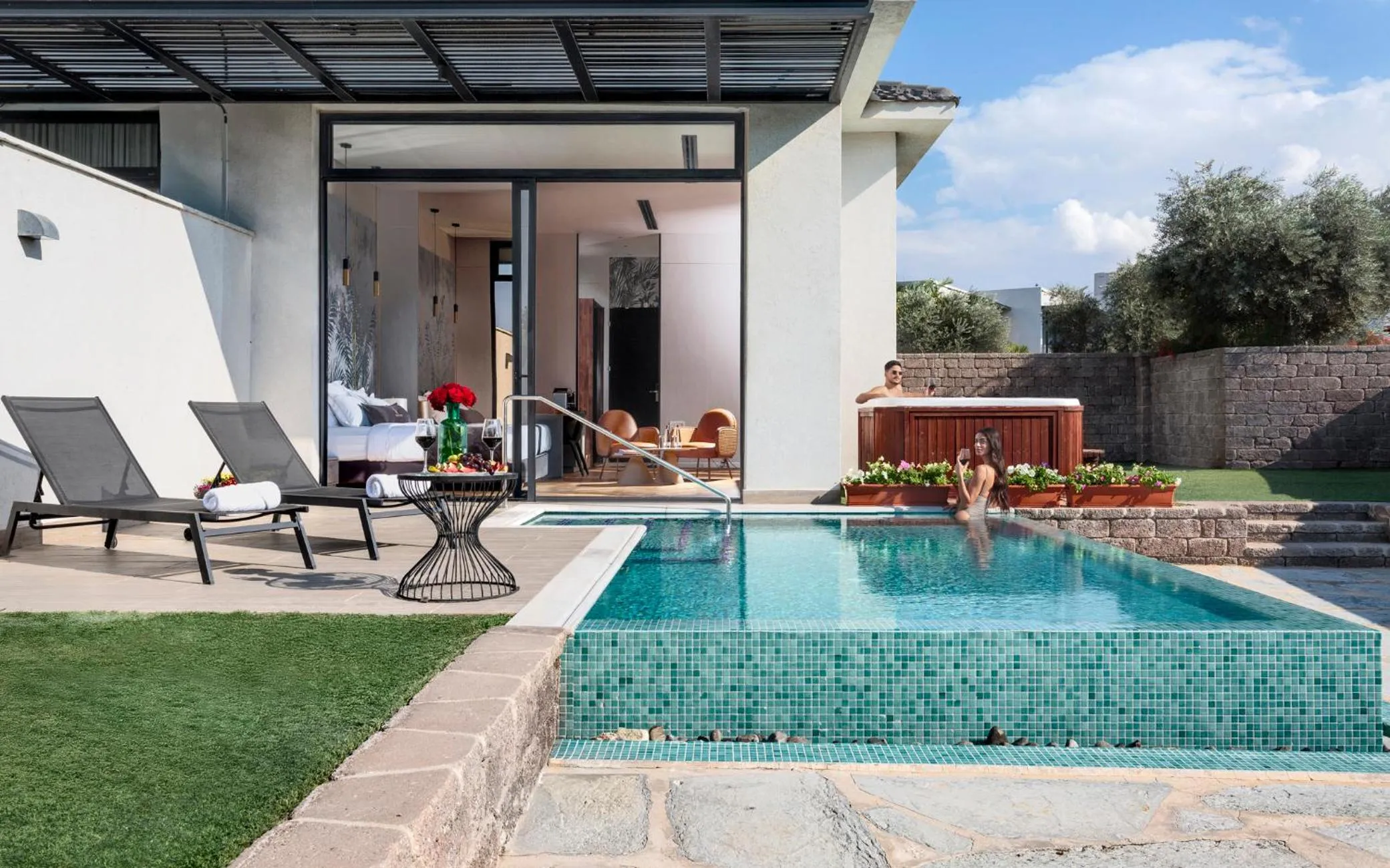 Pool view in Dream Island Spa & Health Resort