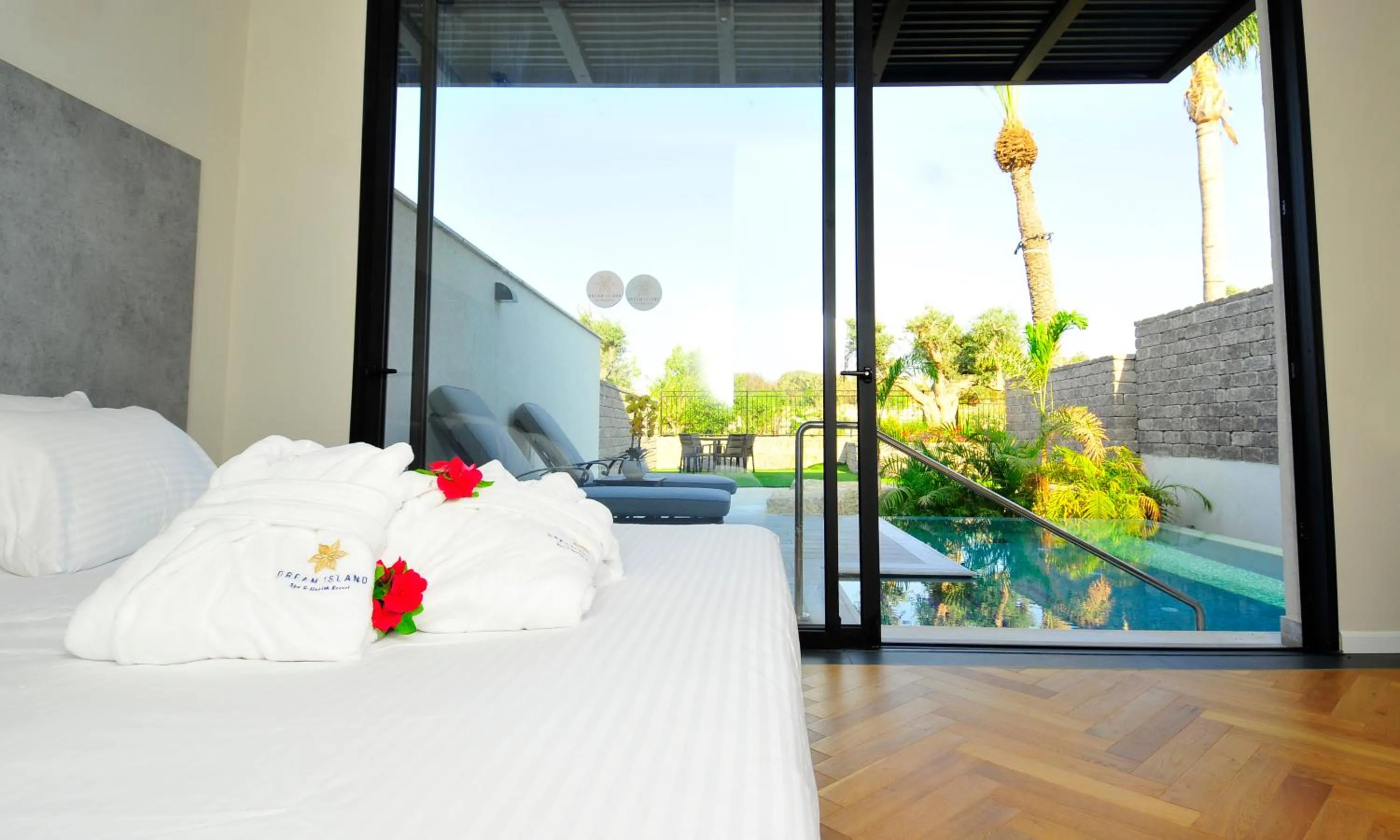 Garden, Bed in Dream Island Spa & Health Resort