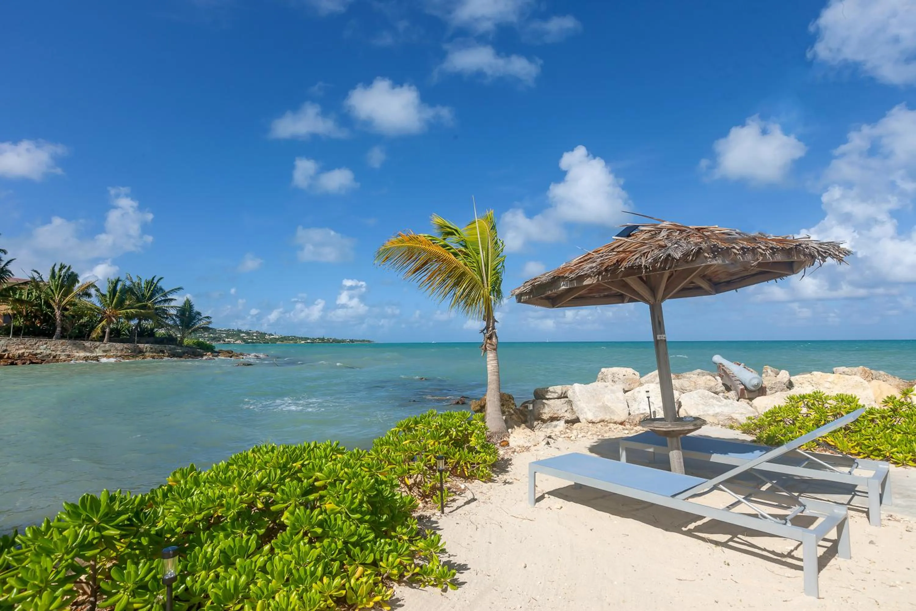 Lounge or bar in Ocean Point Beach Resort & Spa Adults Only