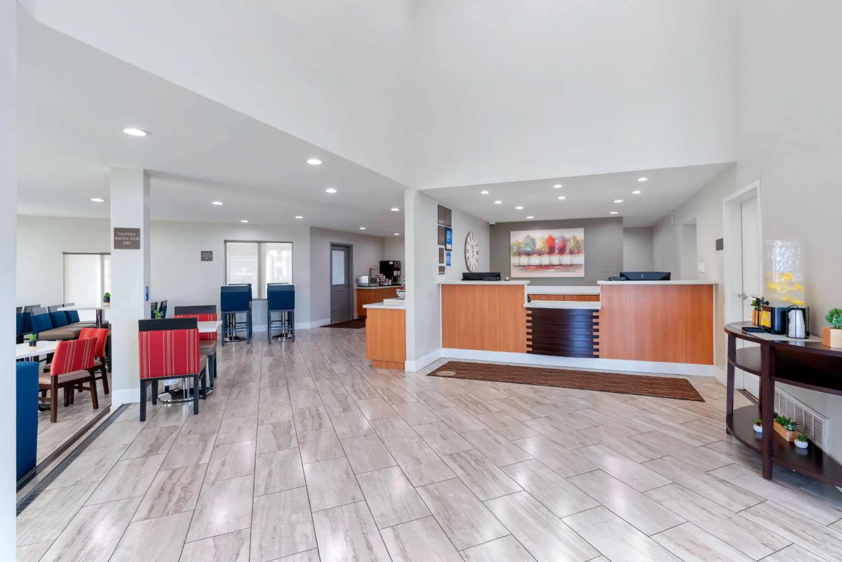 Lobby or reception in Comfort Inn Antioch - Century Plaza