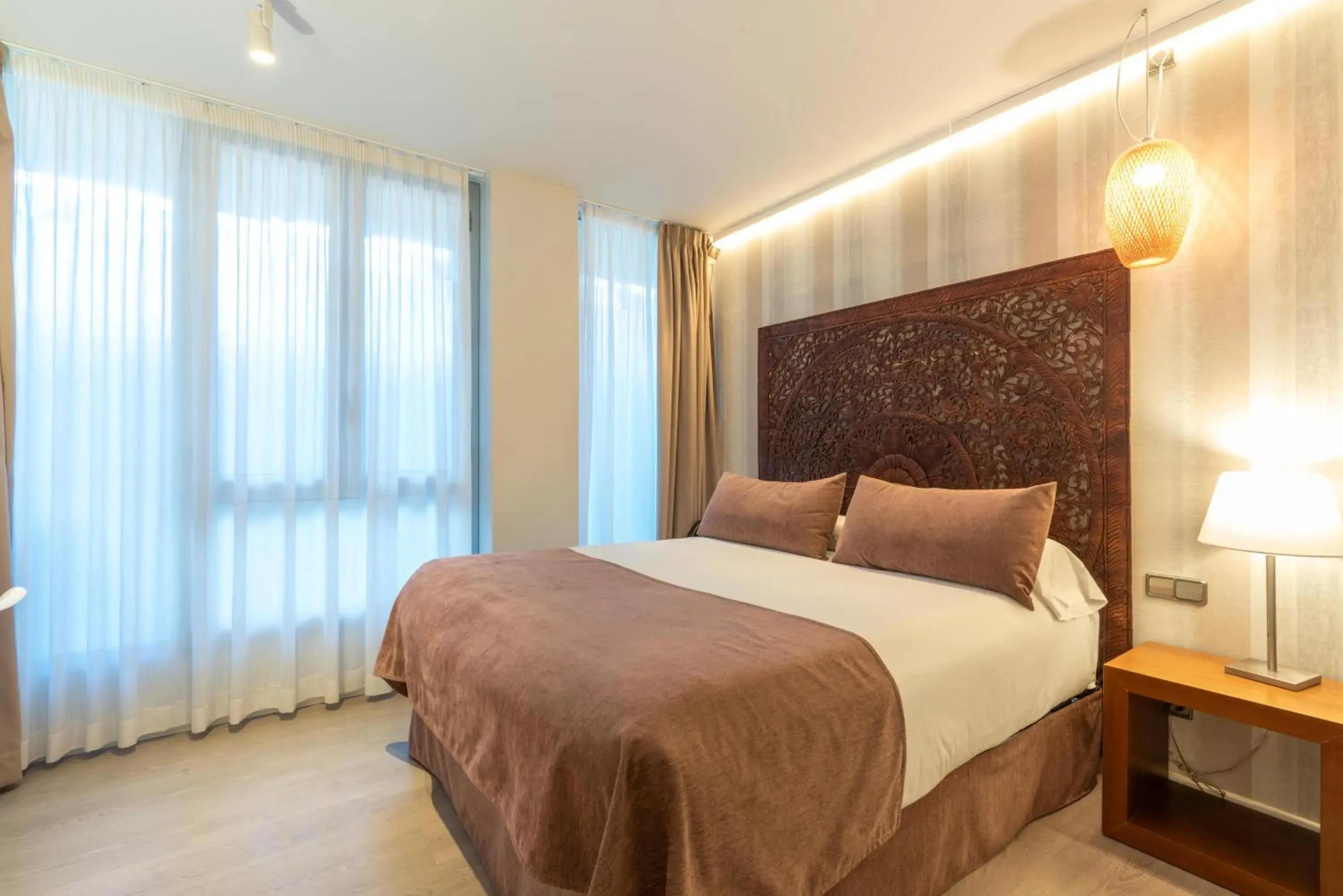 Double Room in Serennia Fira Gran Via Exclusive Rooms Double Room in Serennia Fira Gran Via Exclusive Rooms