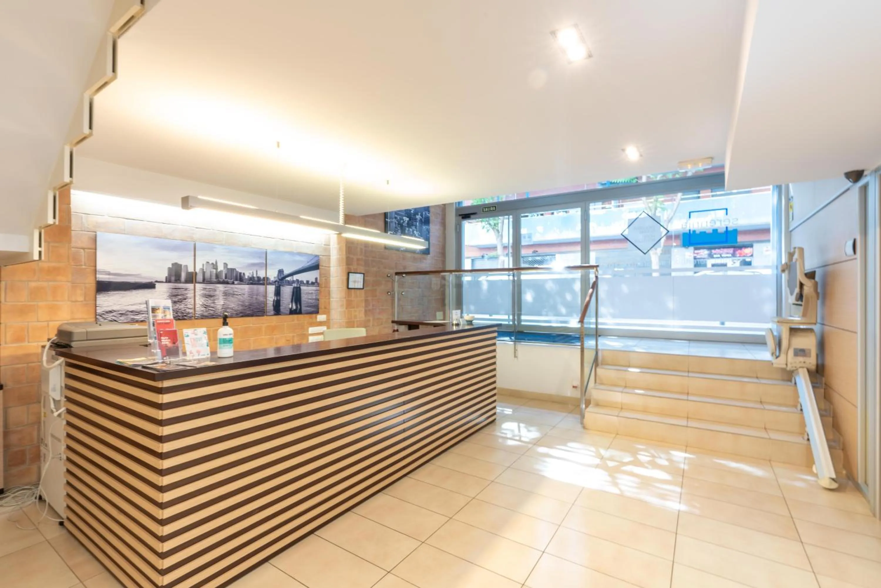 Lobby or reception in Serennia Fira Gran Via Exclusive Rooms