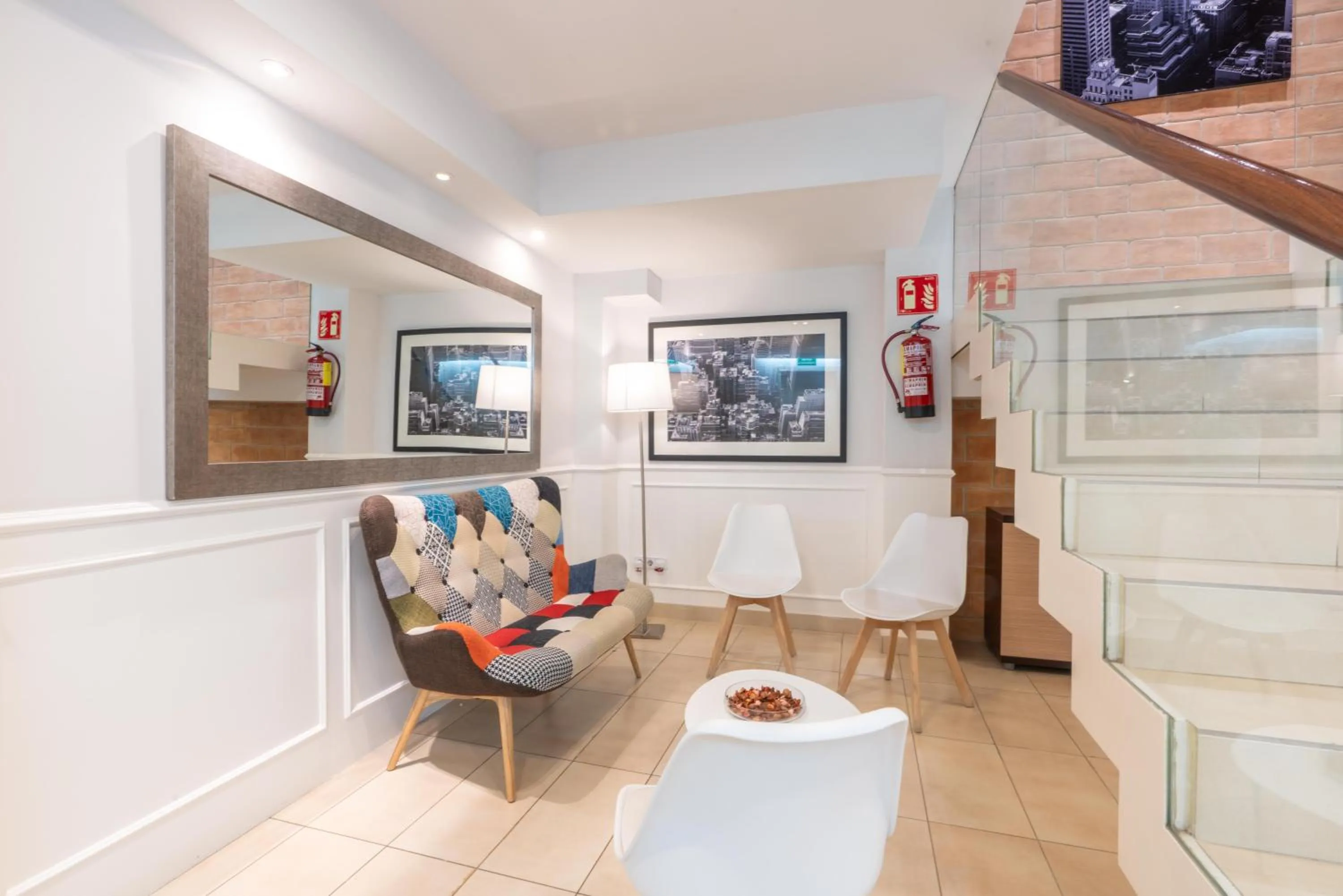 Living room in Serennia Fira Gran Via Exclusive Rooms