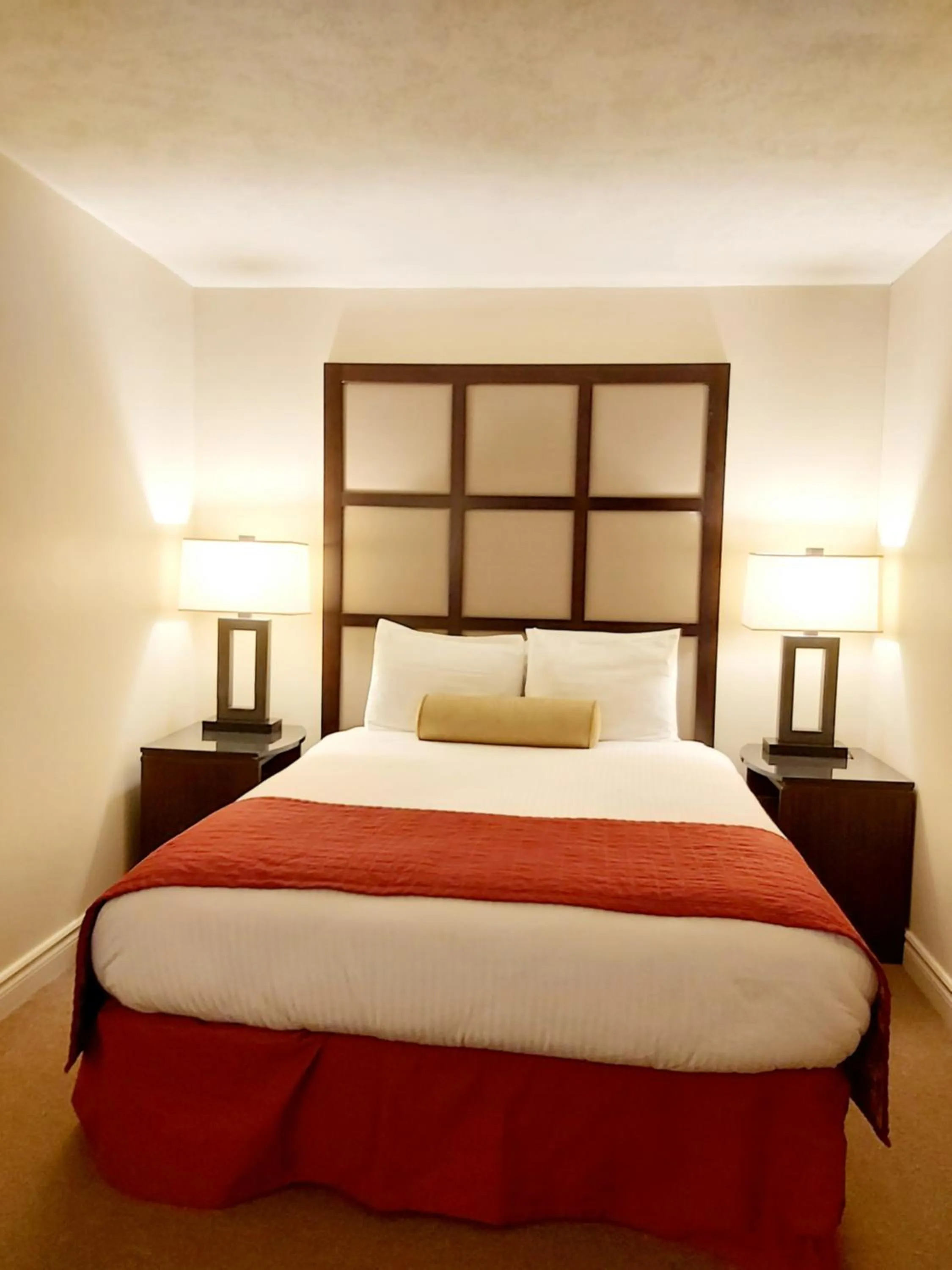 Bedroom, Bed in Seely's Motel