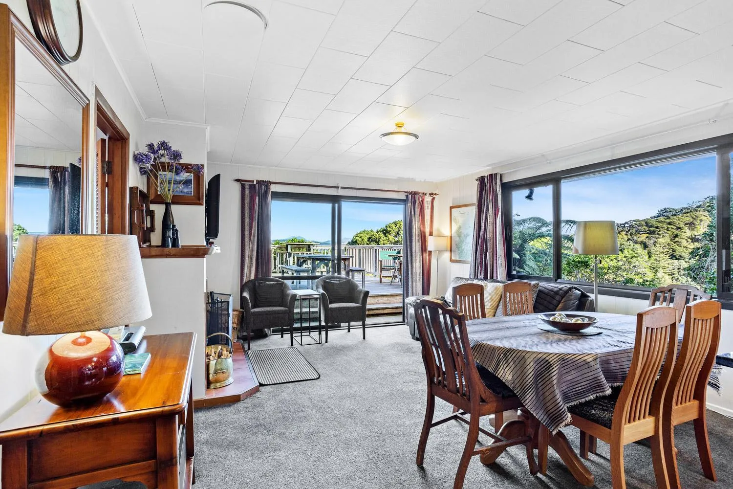 Dining area in Coromandel Apartments
