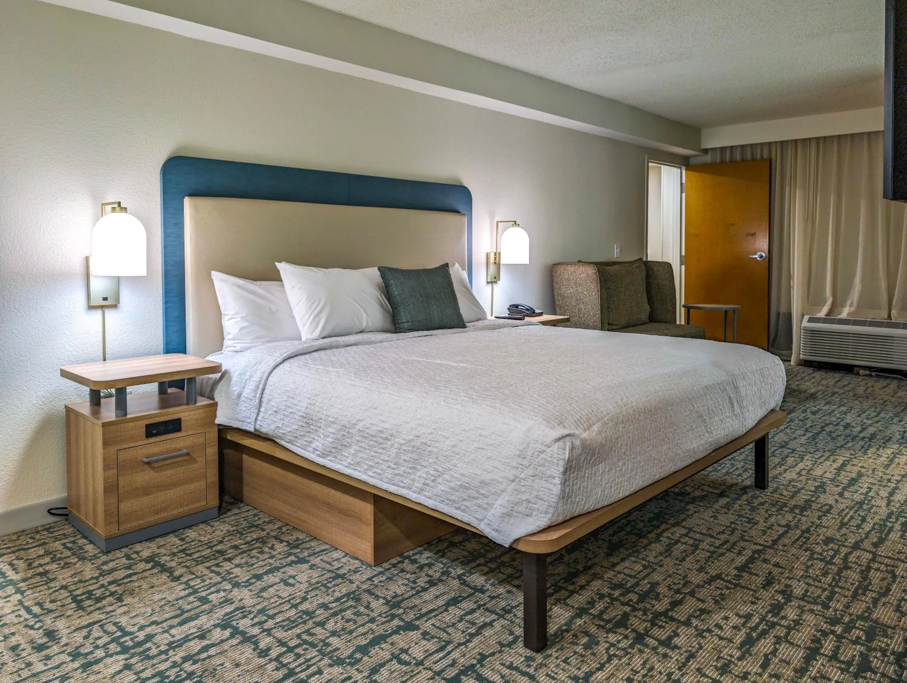 Bedroom, Bed in Homewood Suites by Hilton Oklahoma City Airport