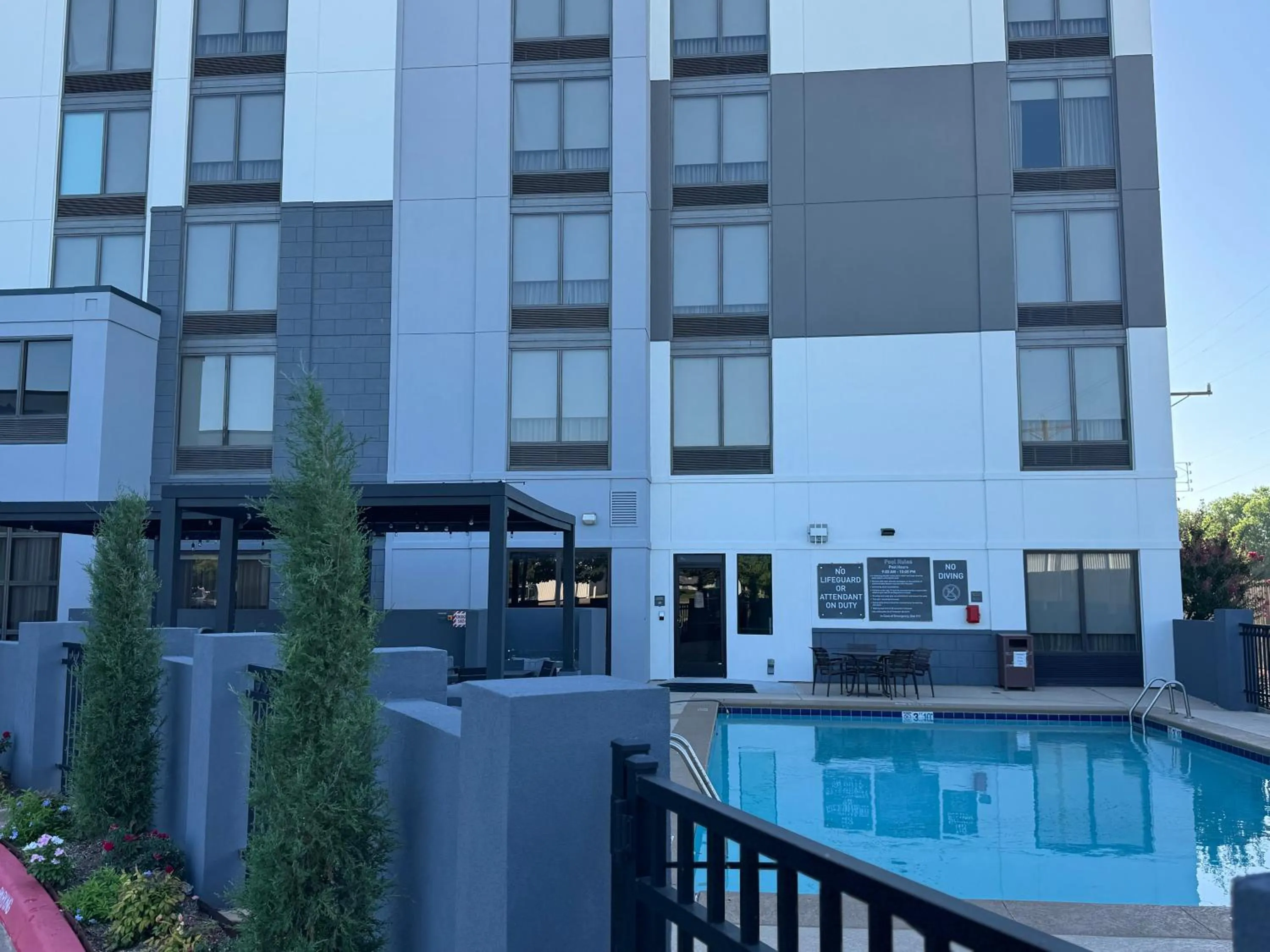 Swimming pool in Homewood Suites by Hilton Oklahoma City Airport