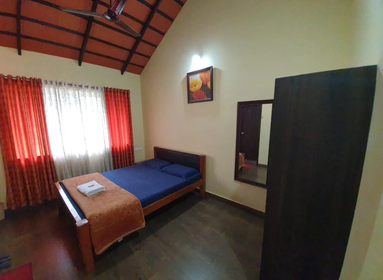 Deluxe Double Room in Foothills Homestay