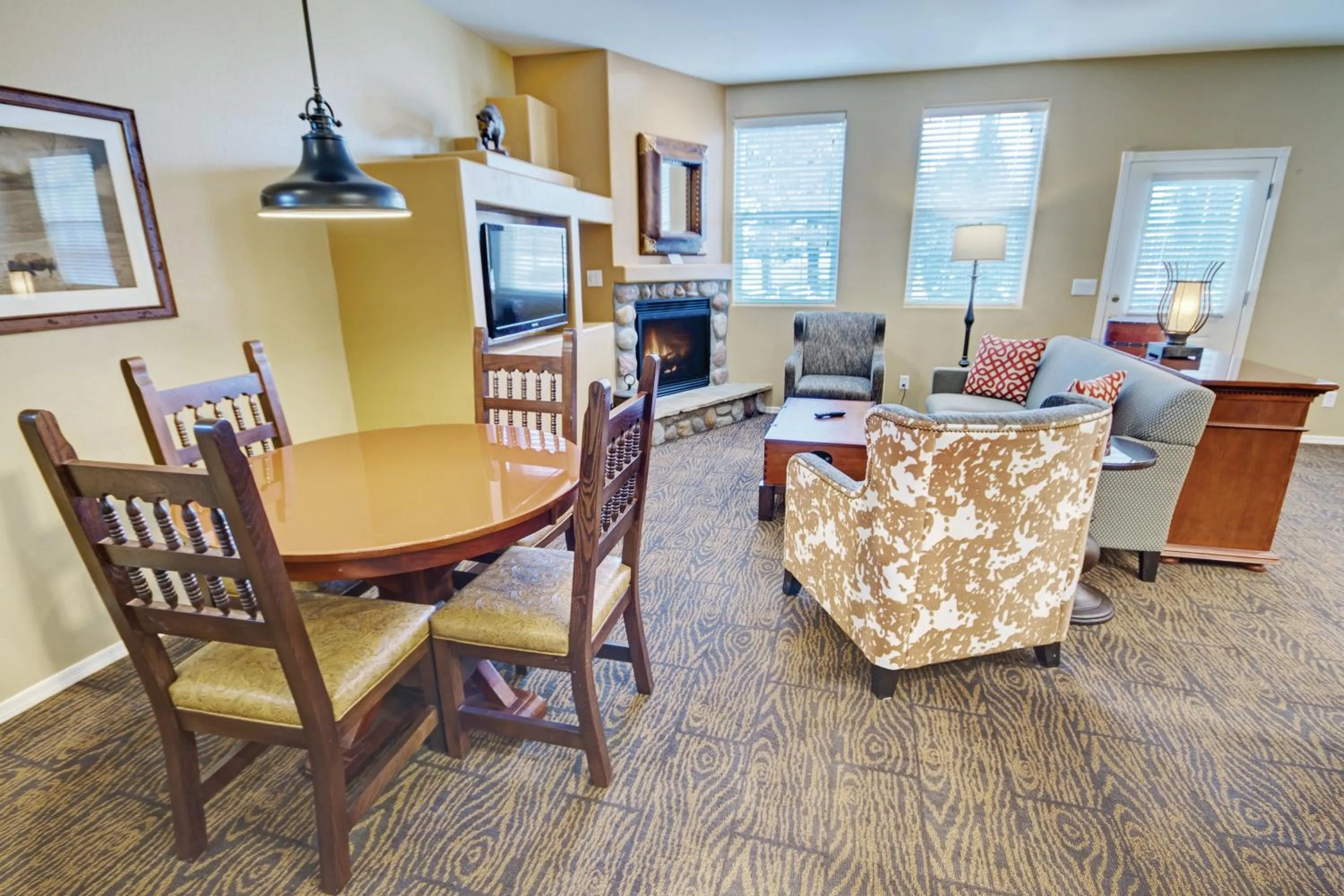 Food and drinks in WorldMark Bison Ranch