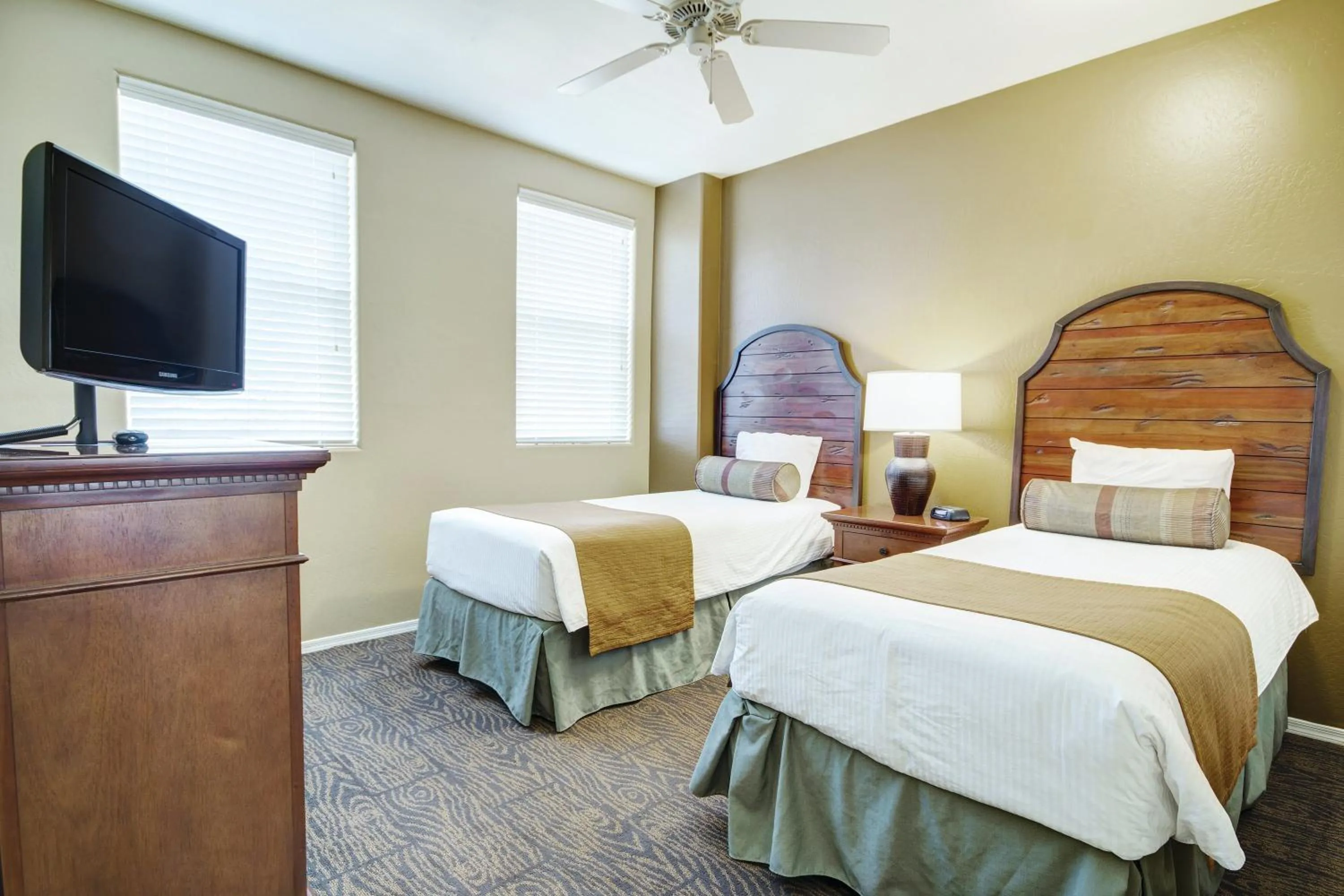 Photo of the whole room, Bed in WorldMark Bison Ranch