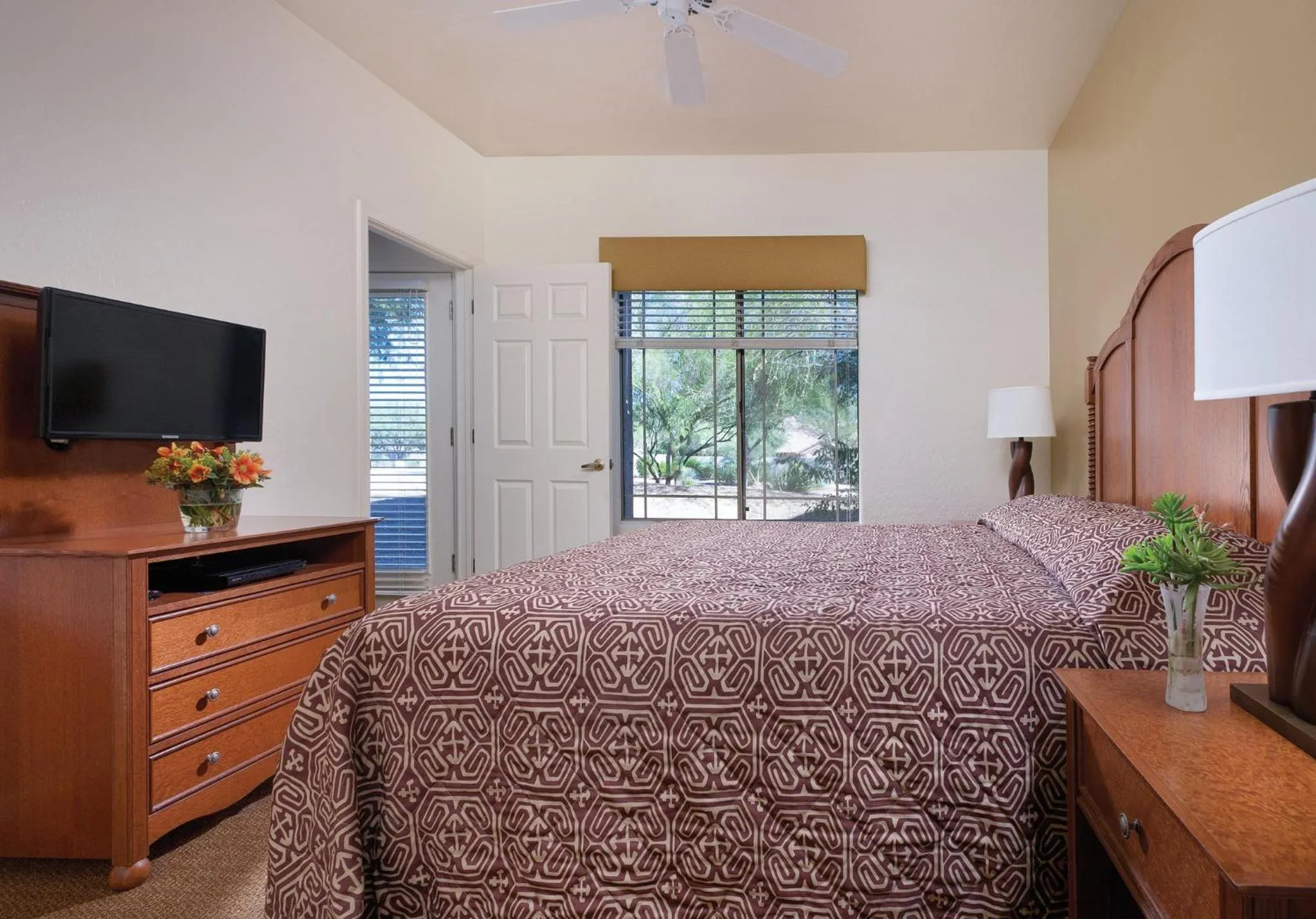 Photo of the whole room, Bed in WorldMark Rancho Vistoso