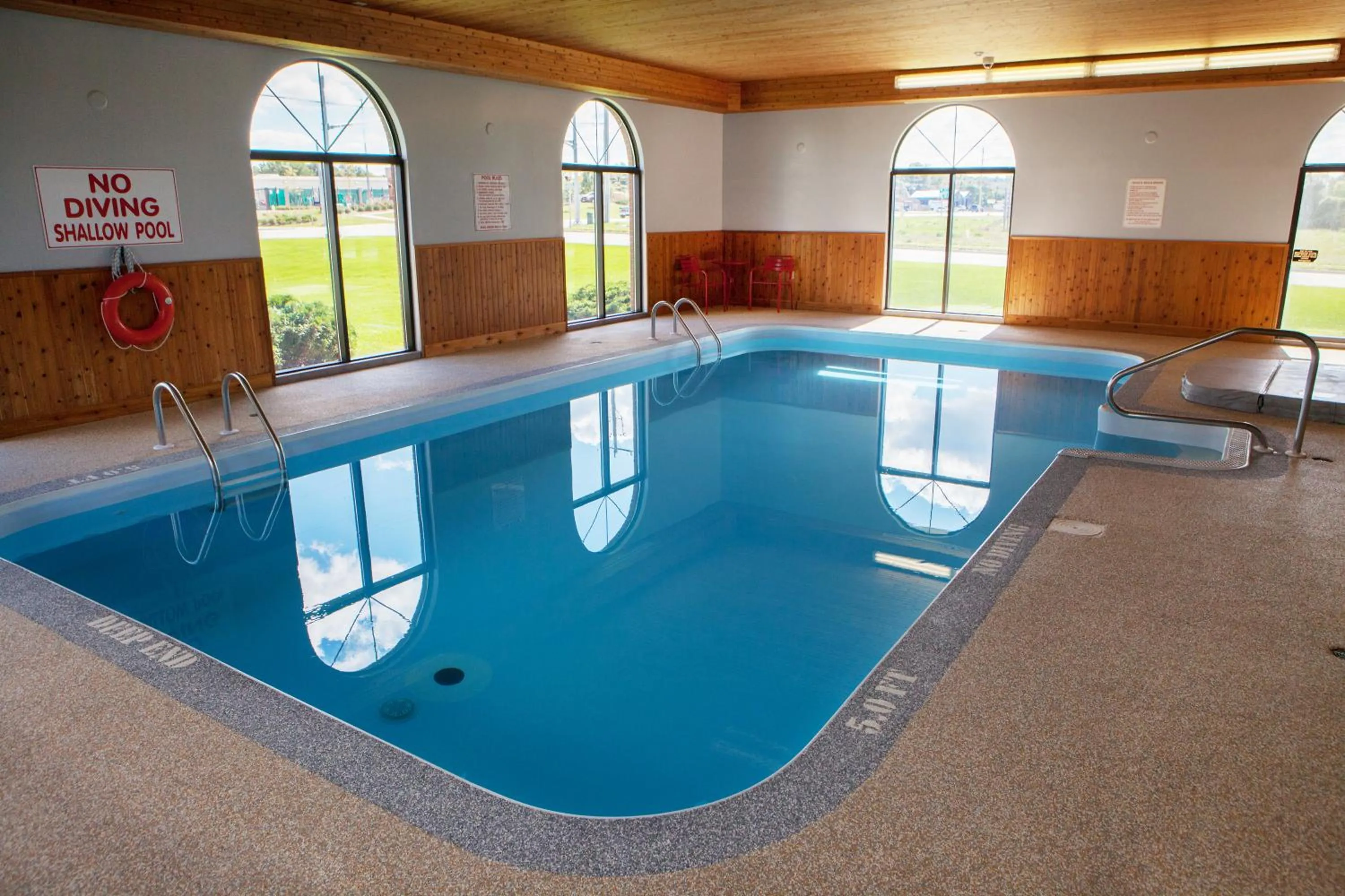 Swimming pool in Super 8 by Wyndham Port Elgin