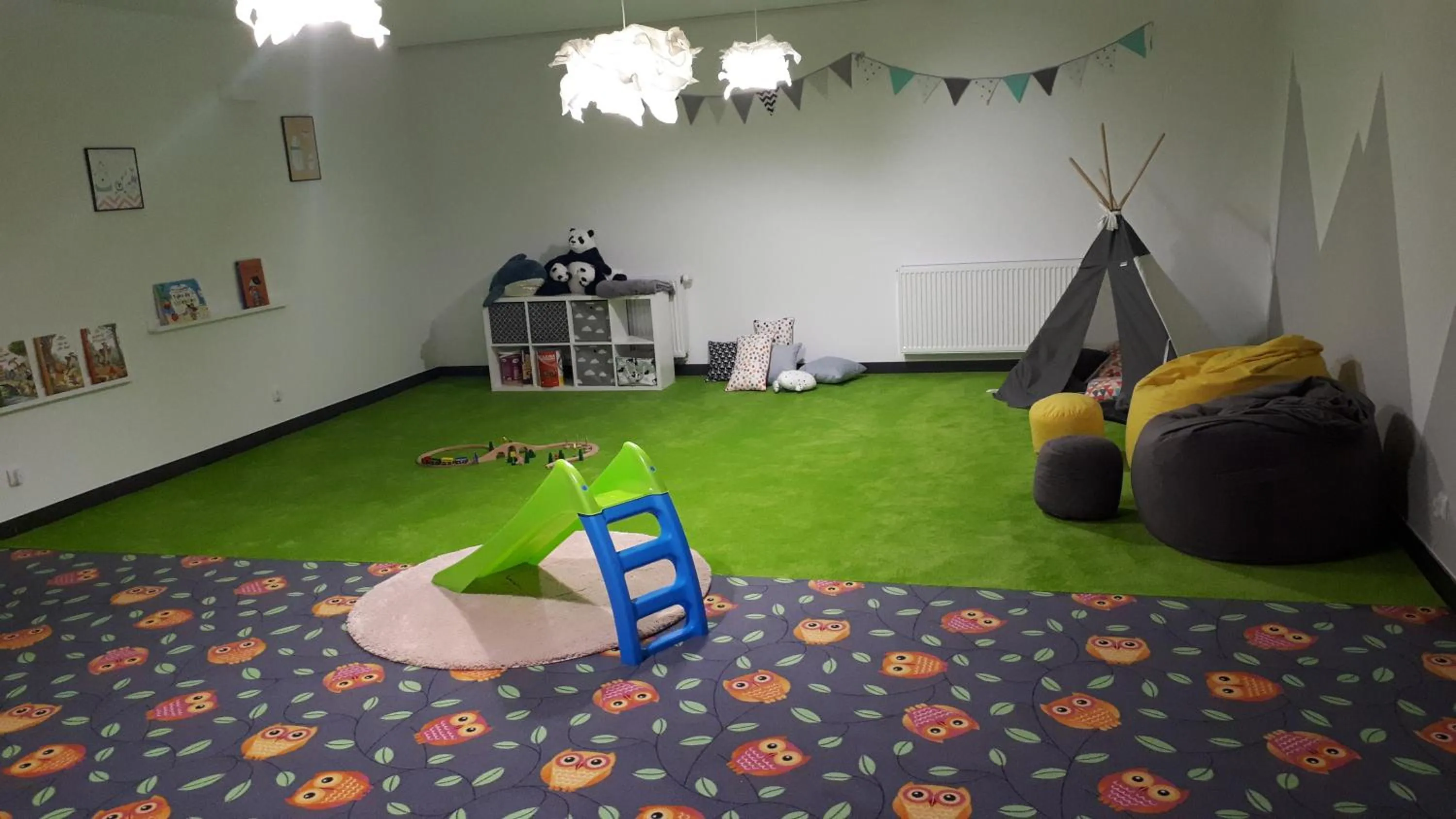 children in Stacja 605