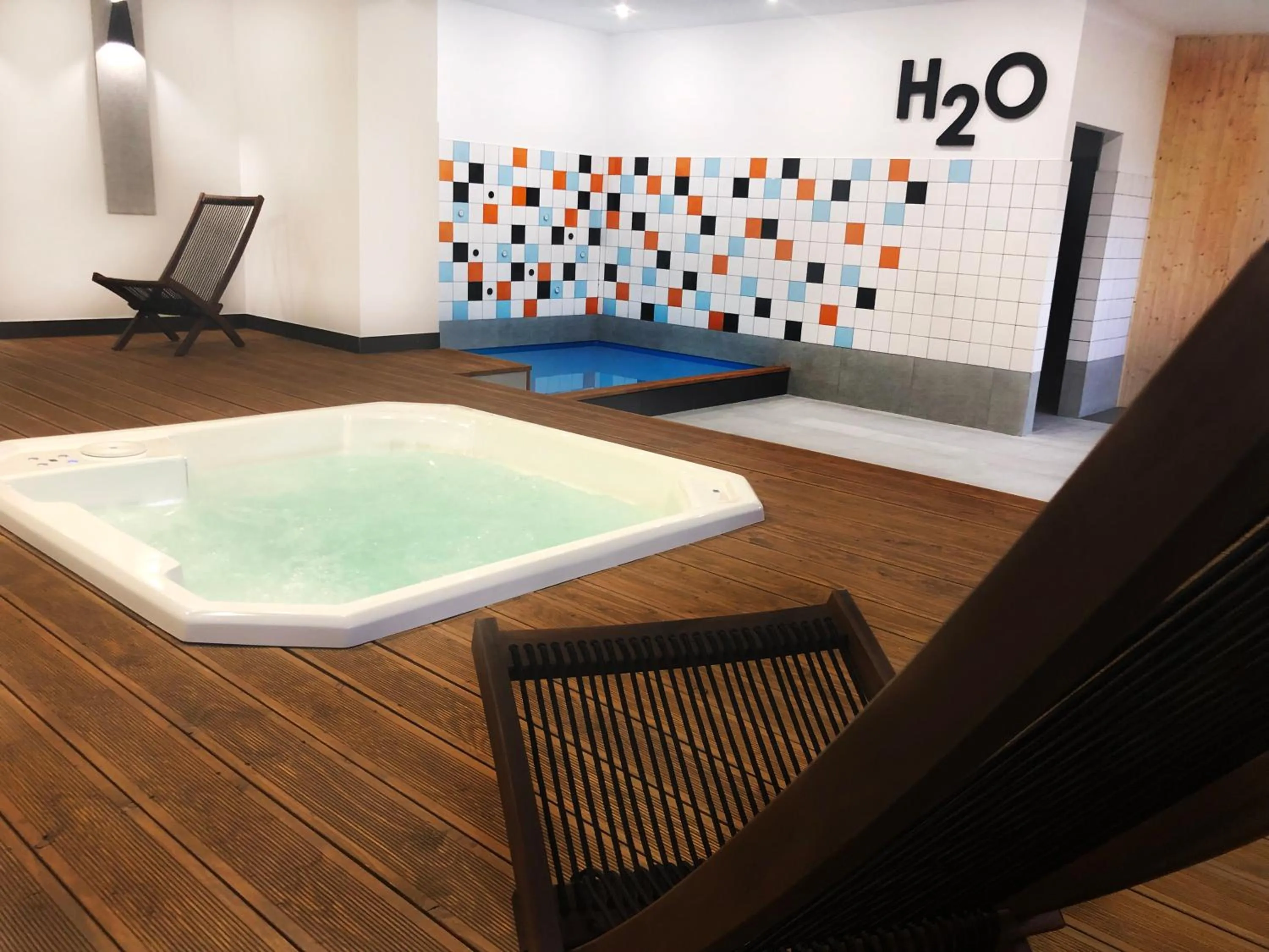 Entertainment in Stacja 605