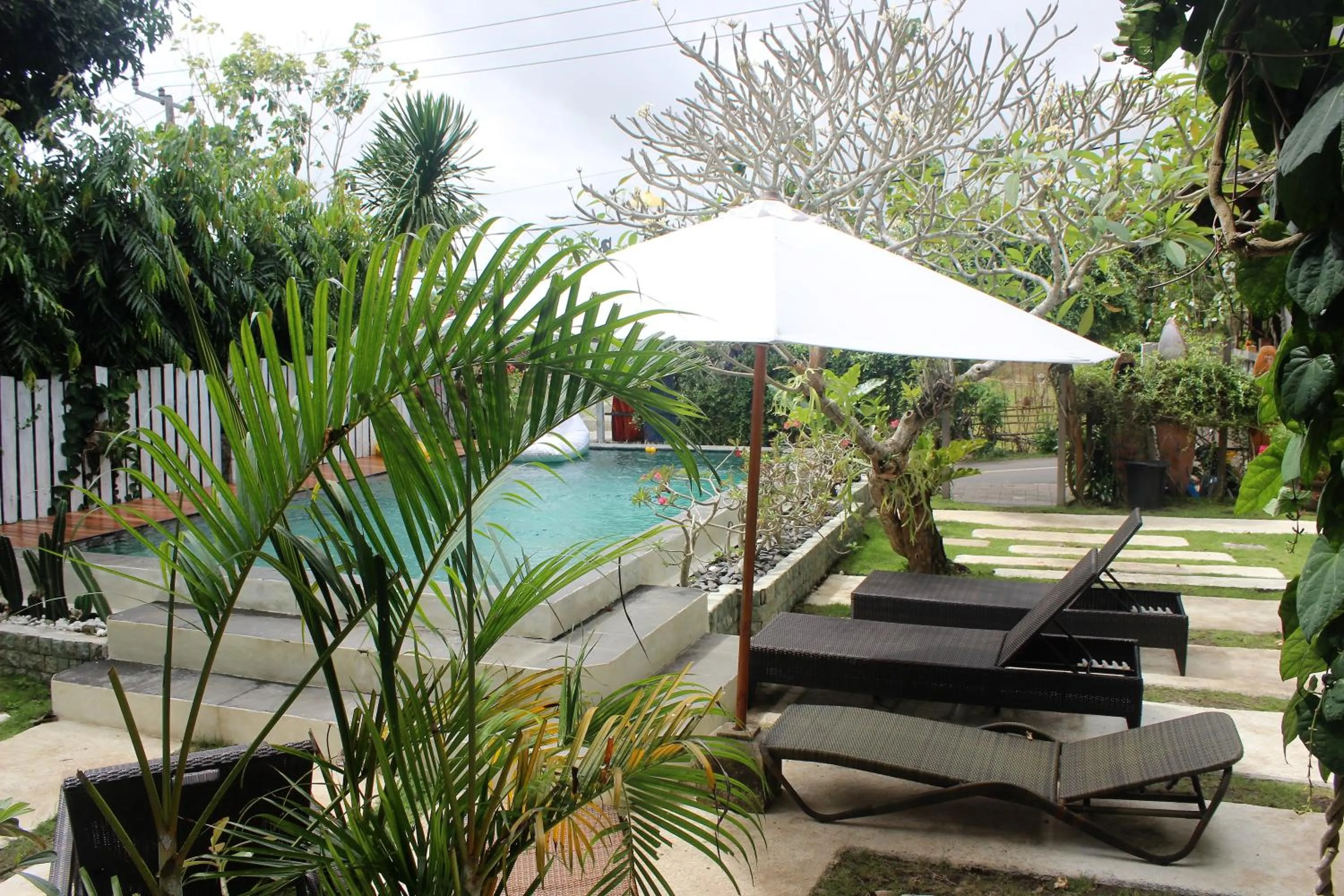 Pool view in Bingin Inn
