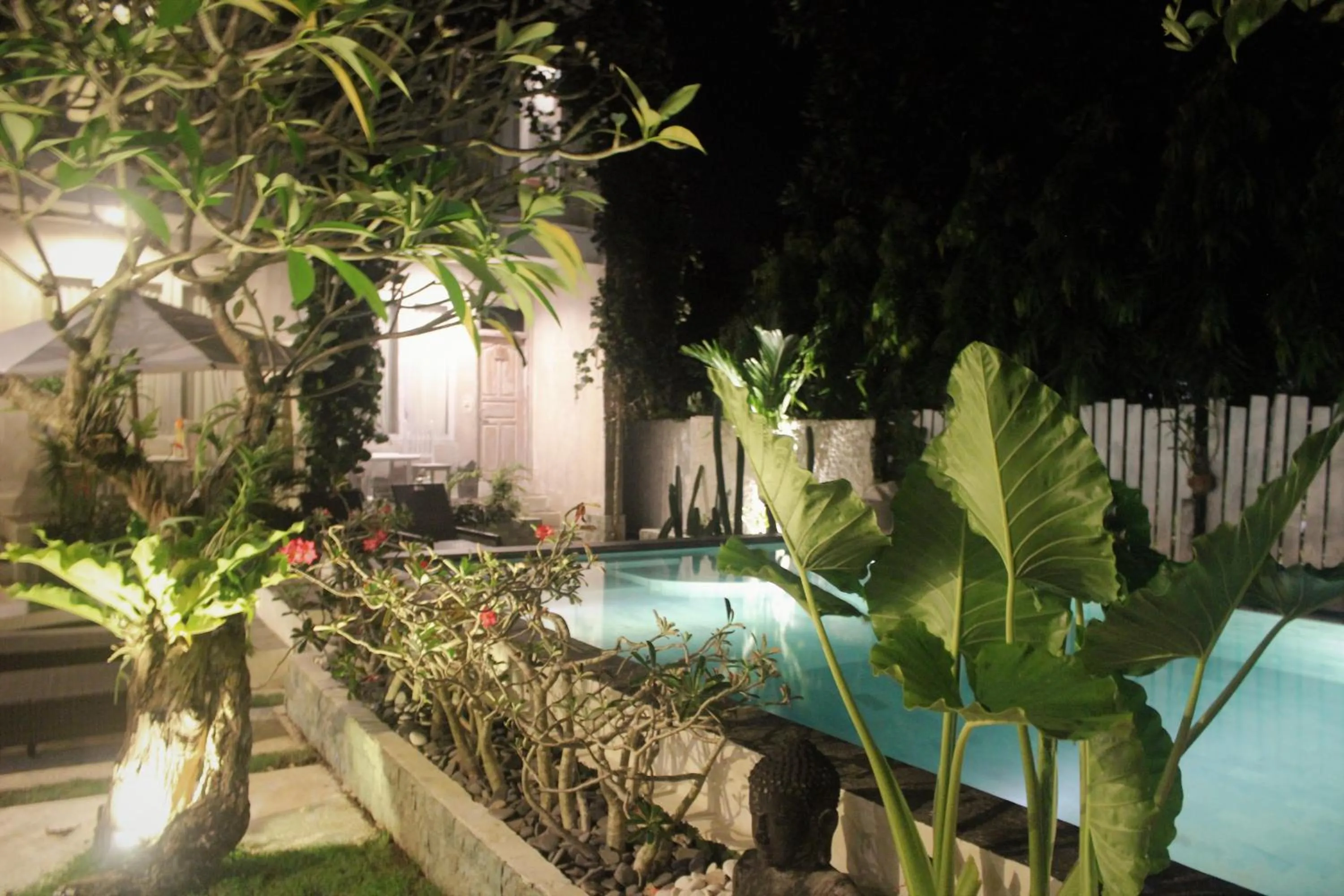 Property building in Bingin Inn