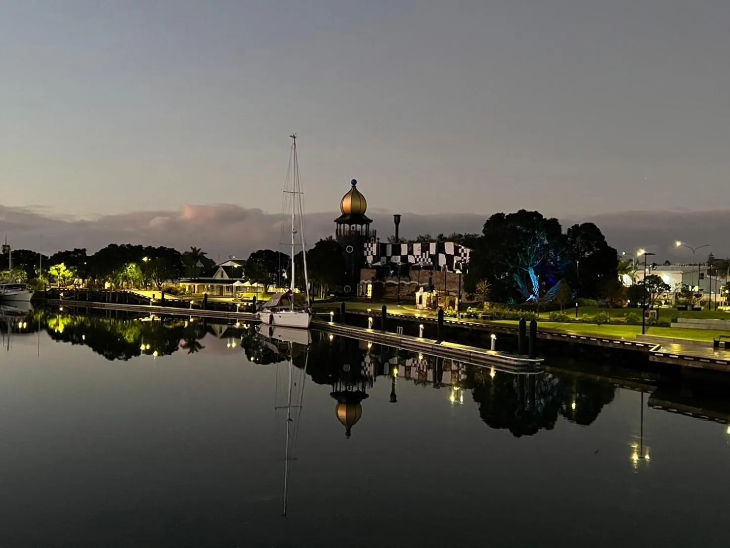 Nearby landmark in Kensington Motel