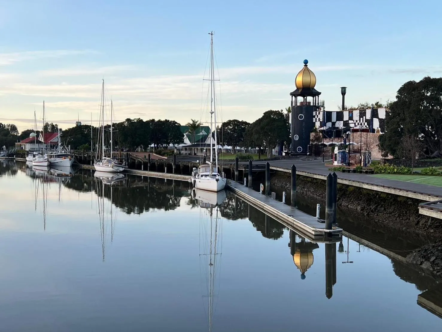 Nearby landmark in Kensington Motel