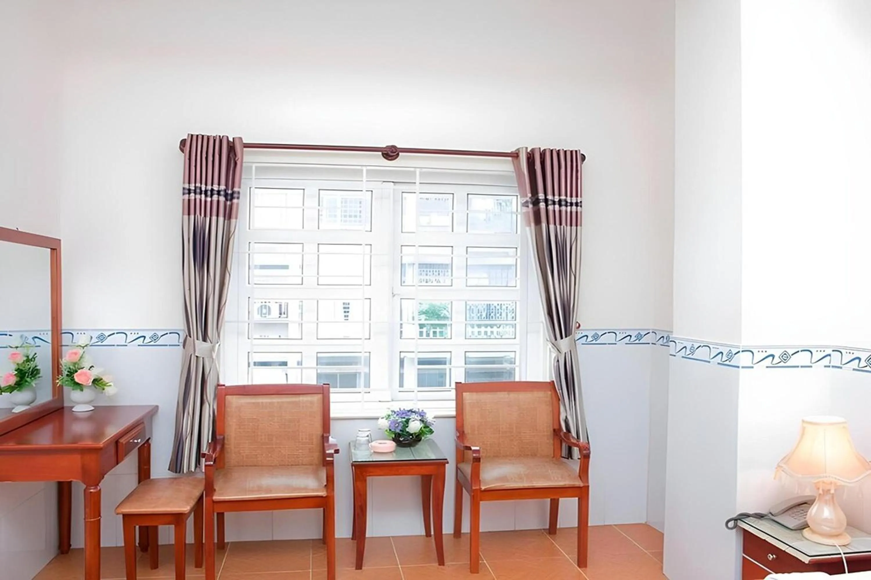 Living room in Hung Anh Hotel