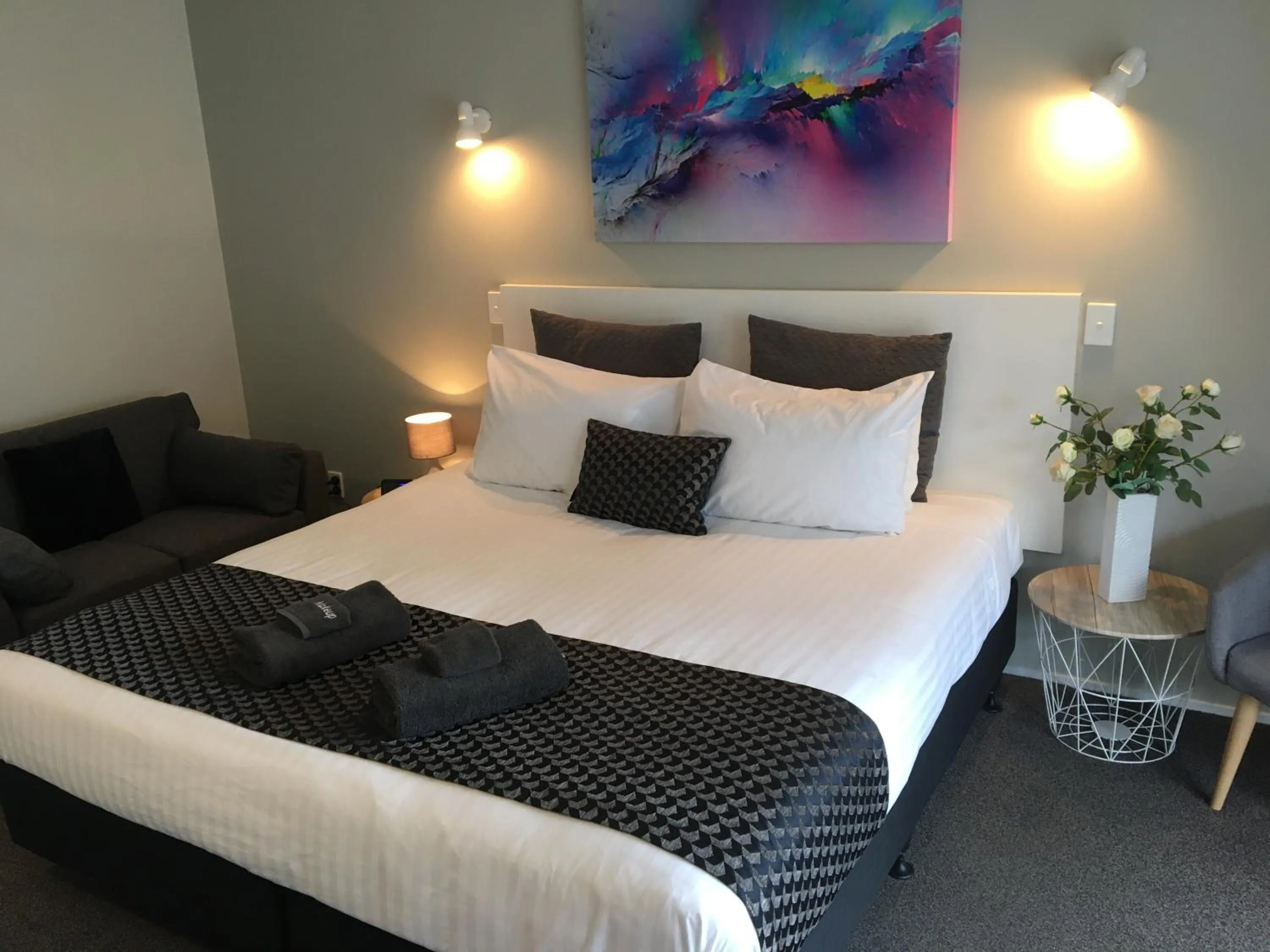 Bed in Half Moon Bay Motel