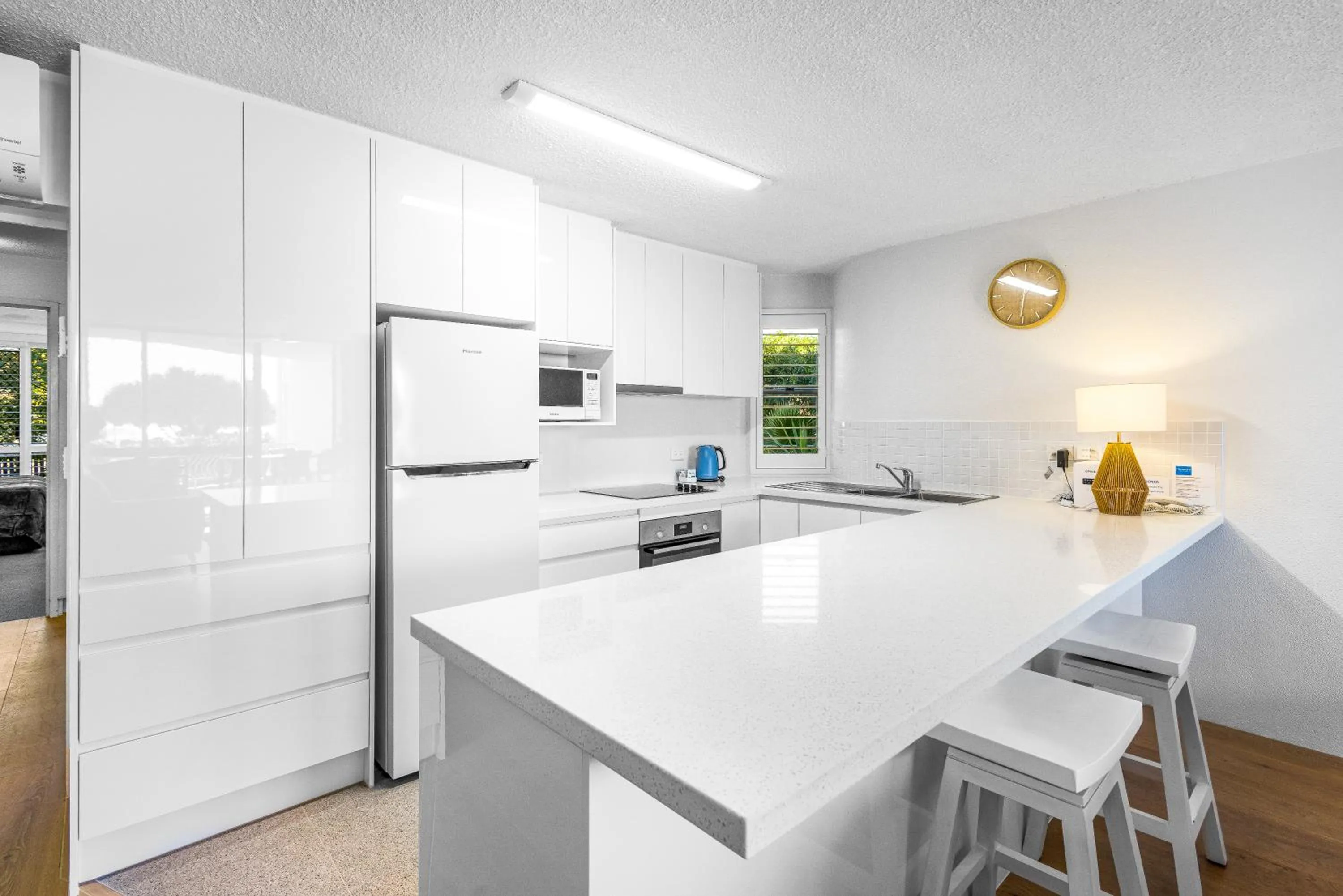 Kitchen or kitchenette in Alexandria Apartments