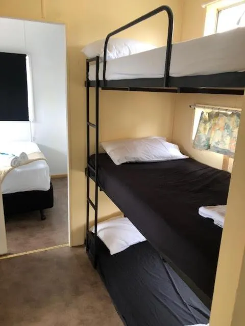 Bed in Batemans Bay Holiday Park & Hostel