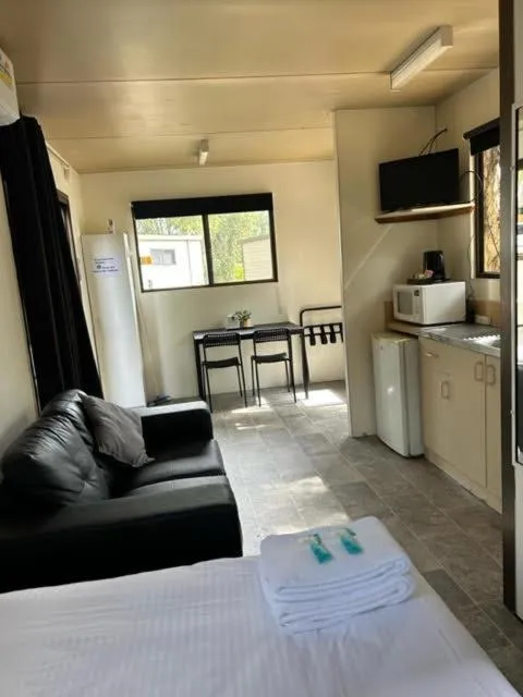 Bed in Batemans Bay Holiday Park & Hostel