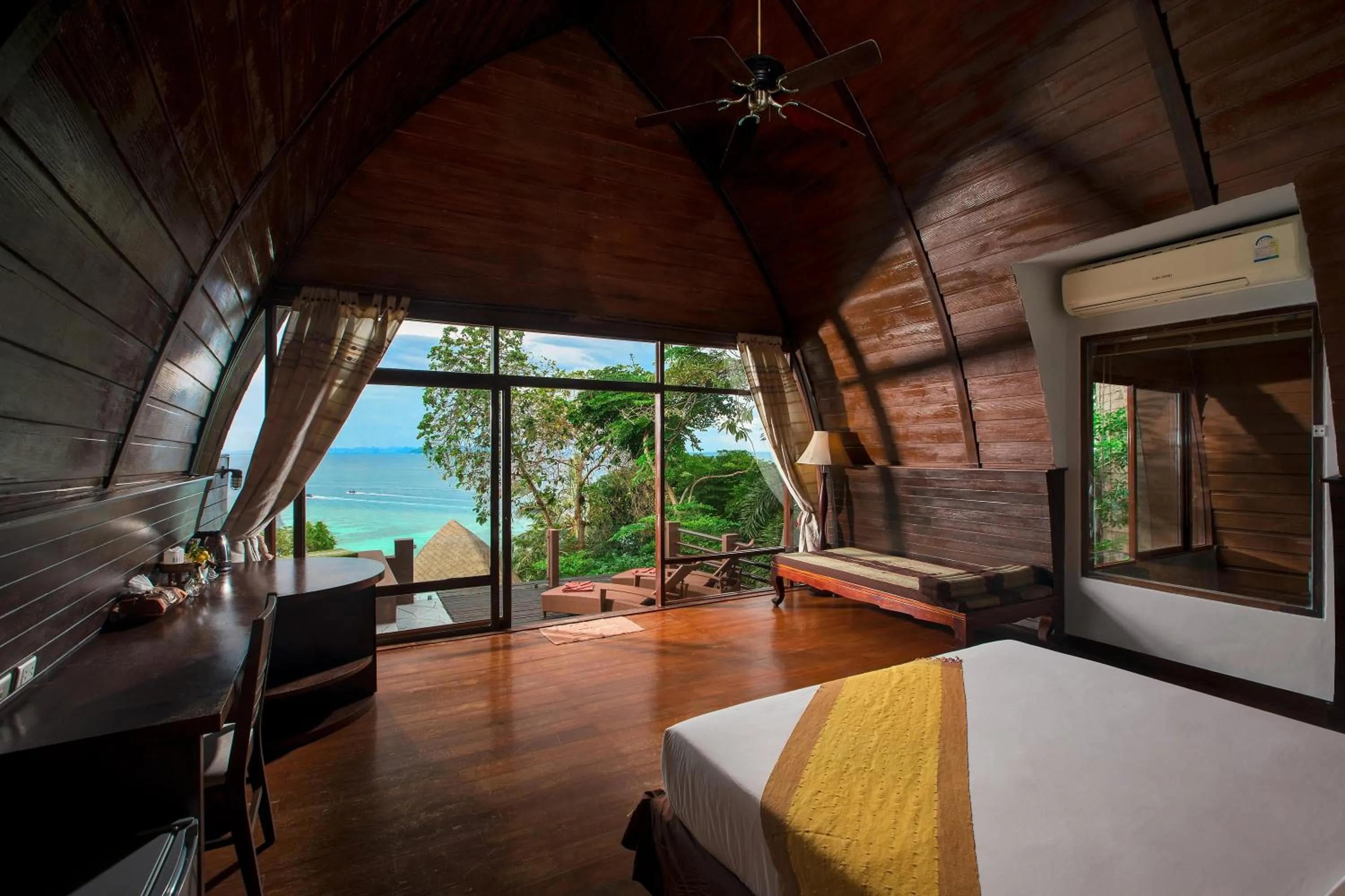 Bedroom, Bed in The Cove Phi Phi