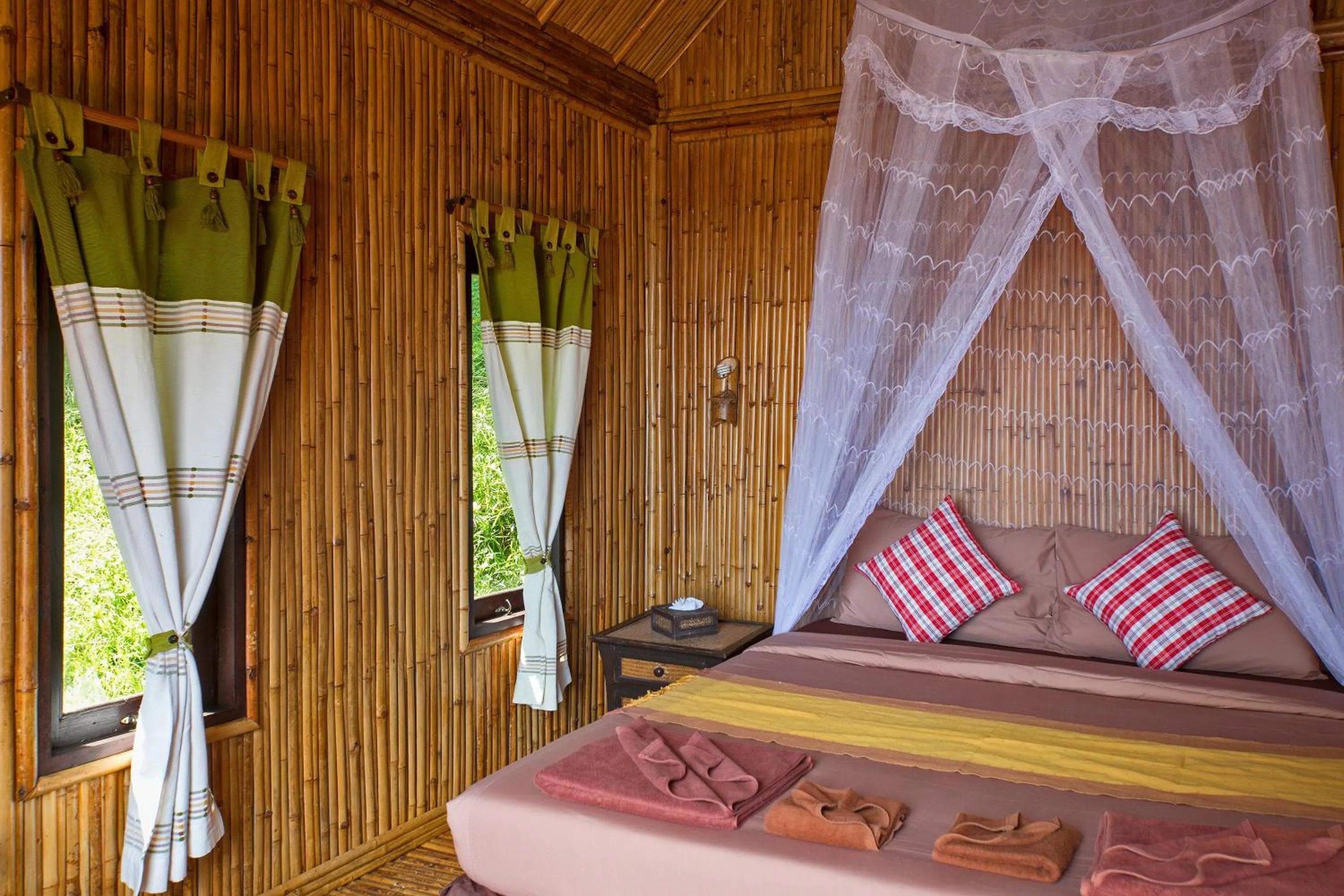 Bedroom, Bed in The Cove Phi Phi