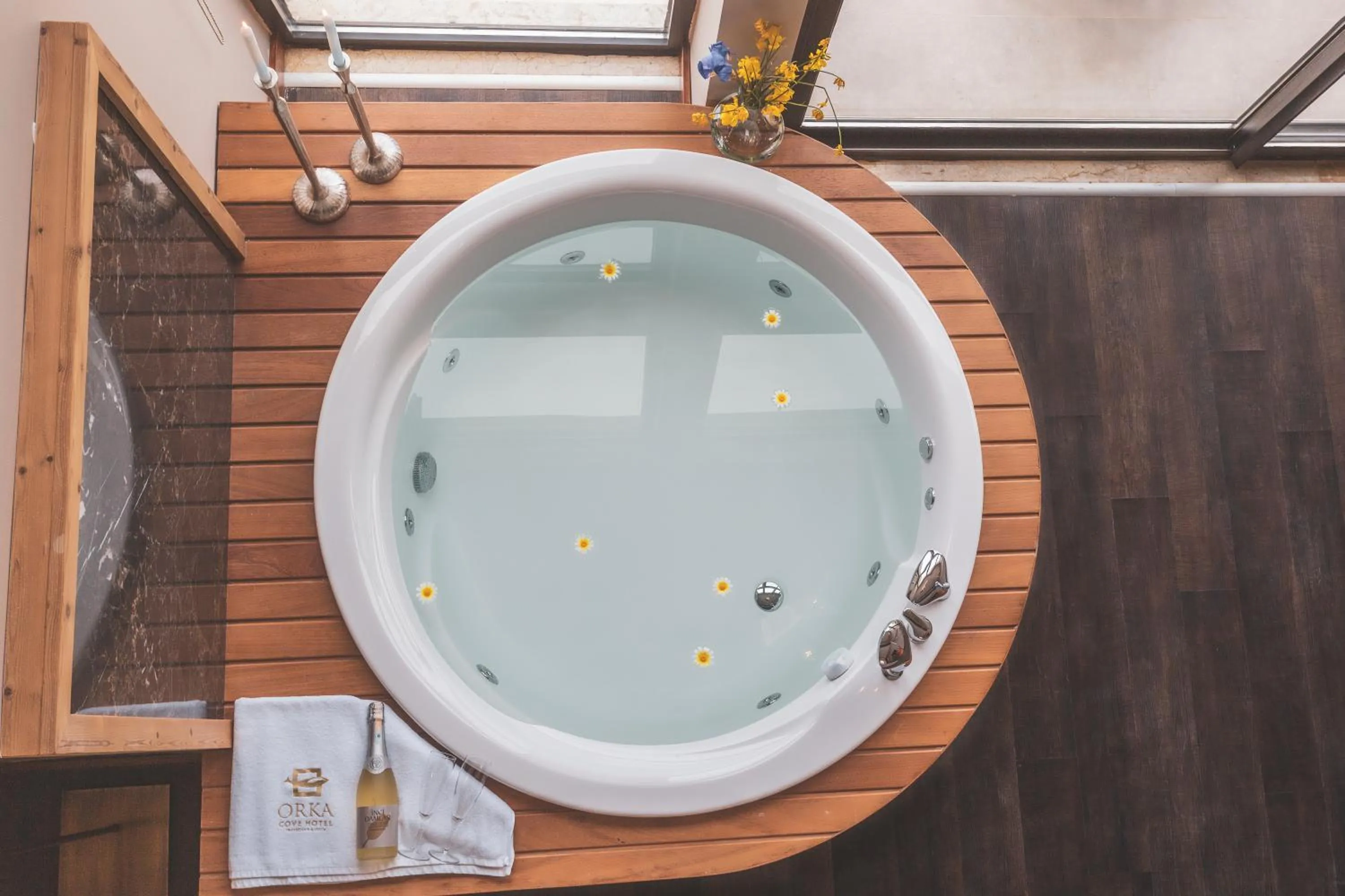 Massage in Orka Cove Hotel Penthouse & Suites Adults Only