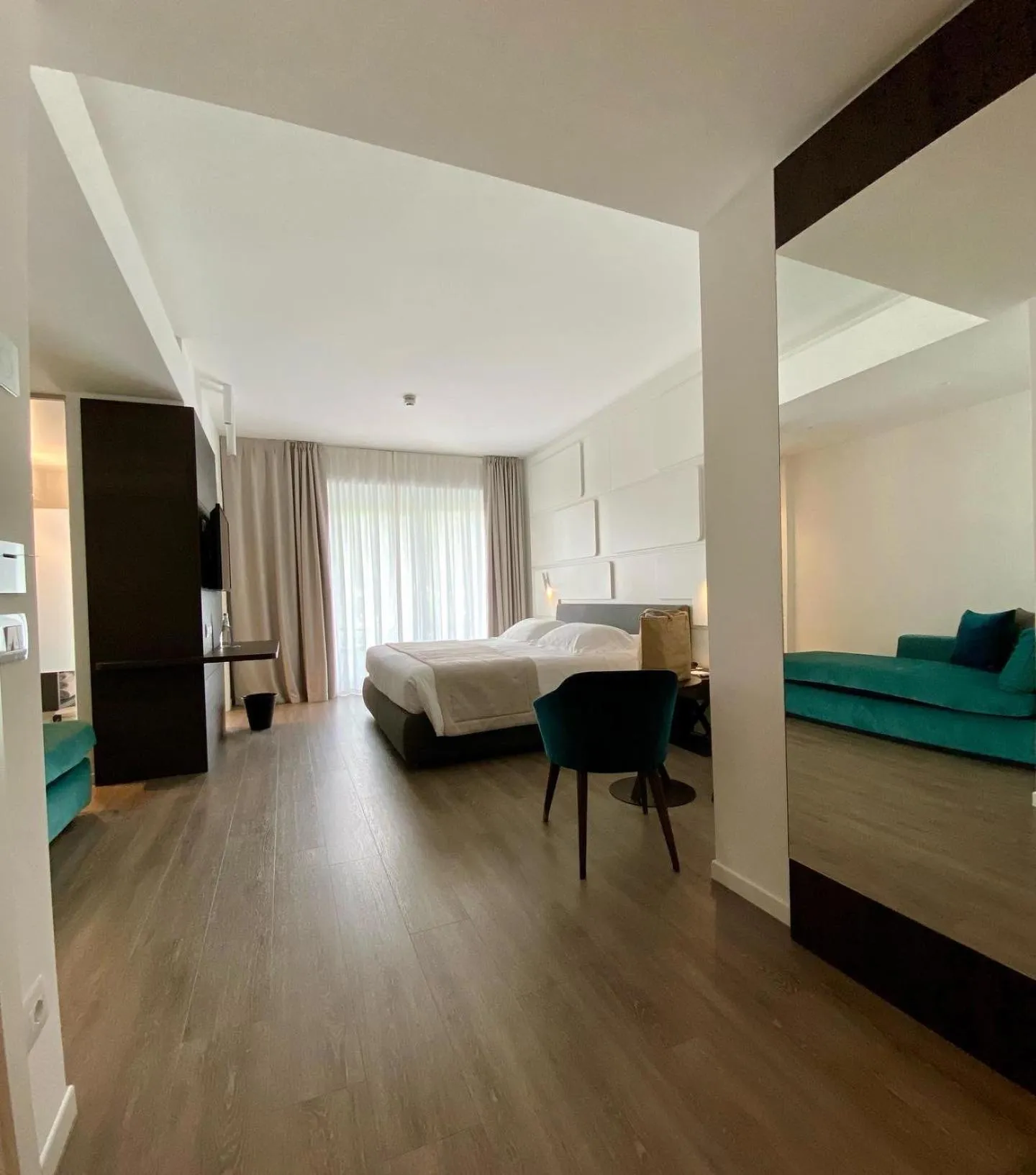 Bedroom, Bed in Solho Hotel