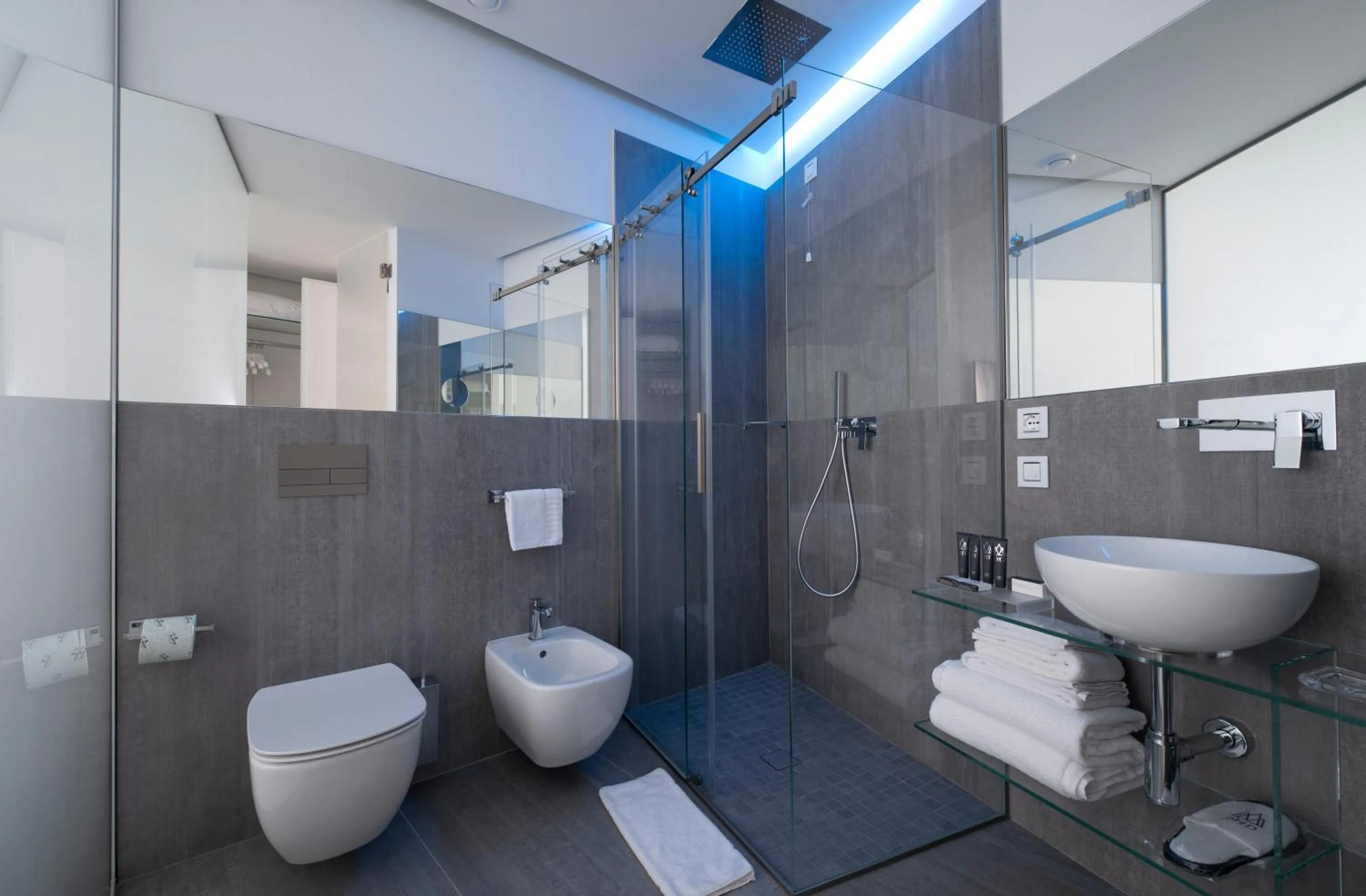 Bathroom in AHD Rooms